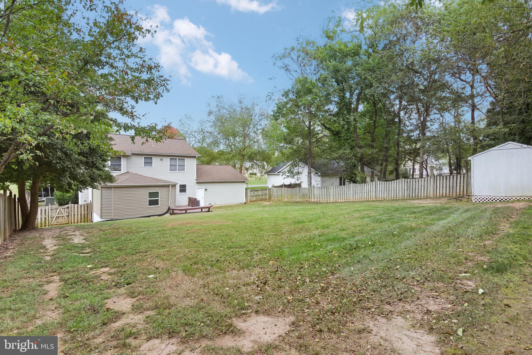 RIDGE POINTE - Residential