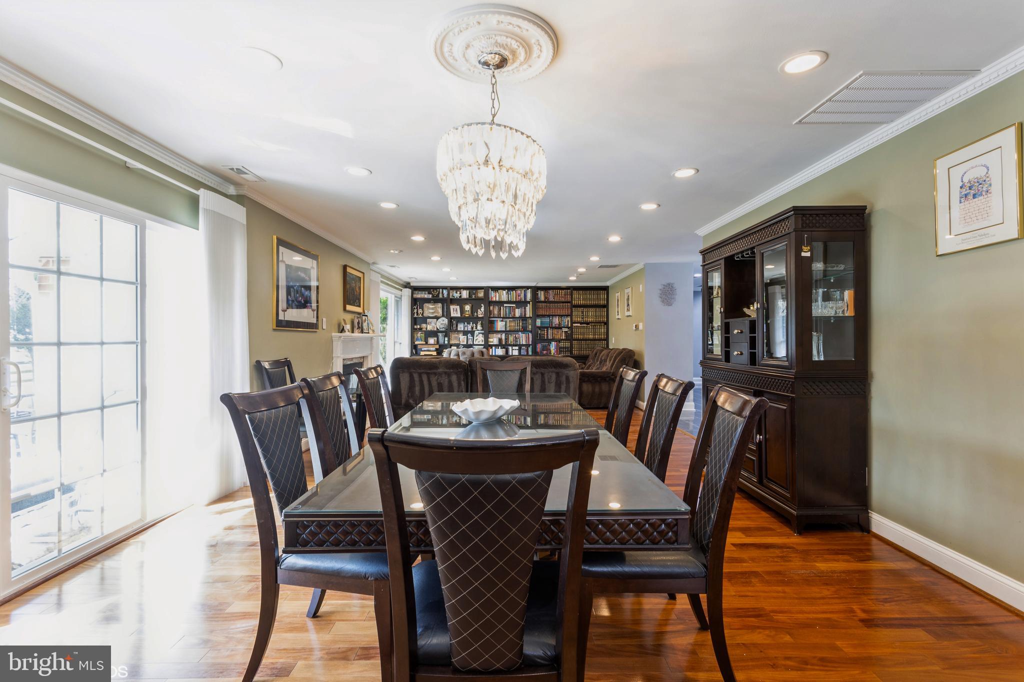 LONG MEADOW ESTATES - Residential