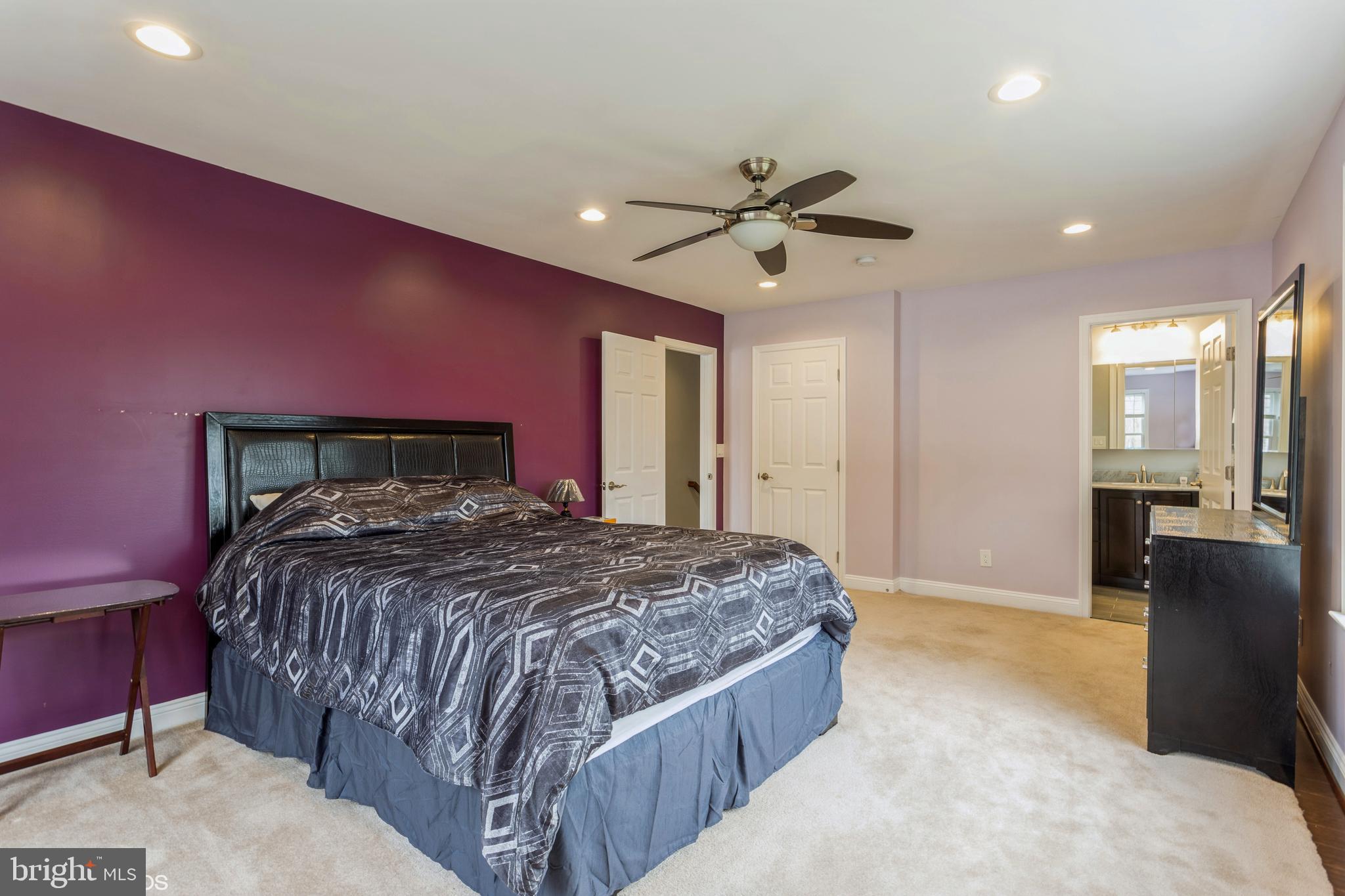 LONG MEADOW ESTATES - Residential