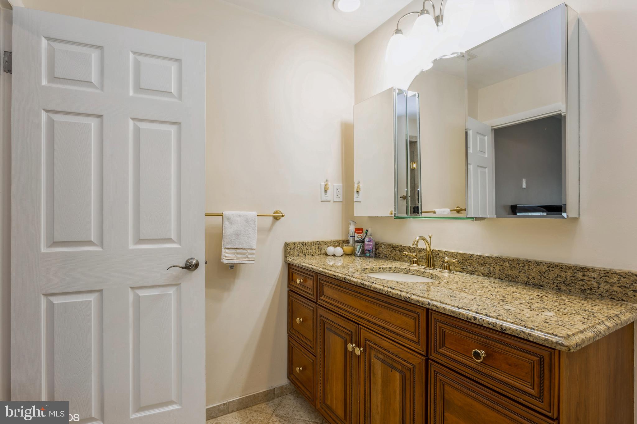 LONG MEADOW ESTATES - Residential