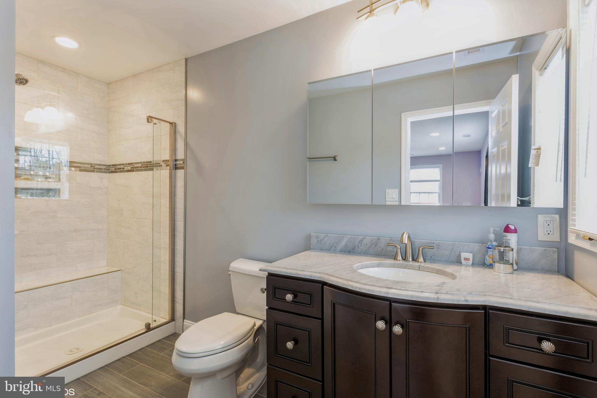 LONG MEADOW ESTATES - Residential