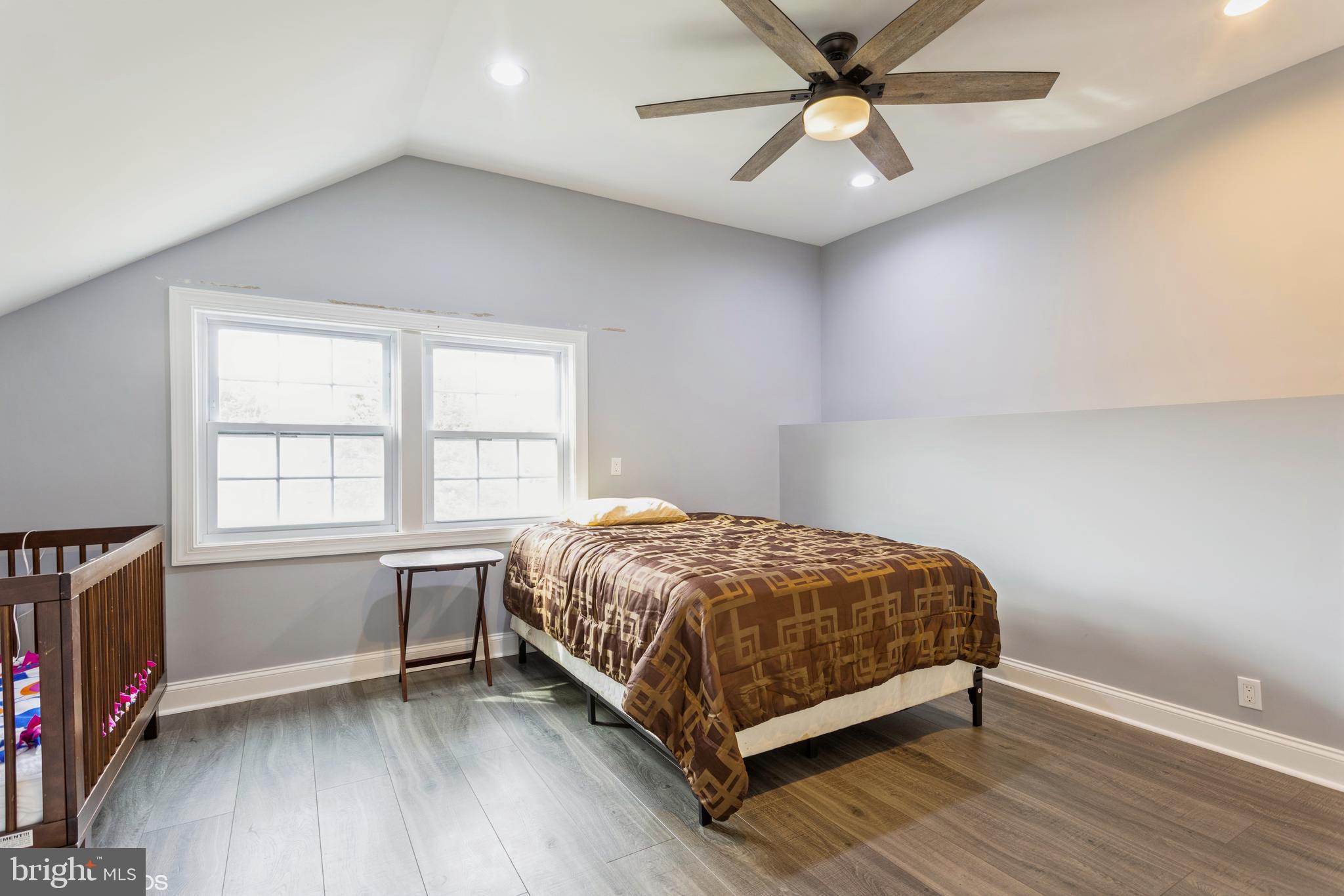 LONG MEADOW ESTATES - Residential