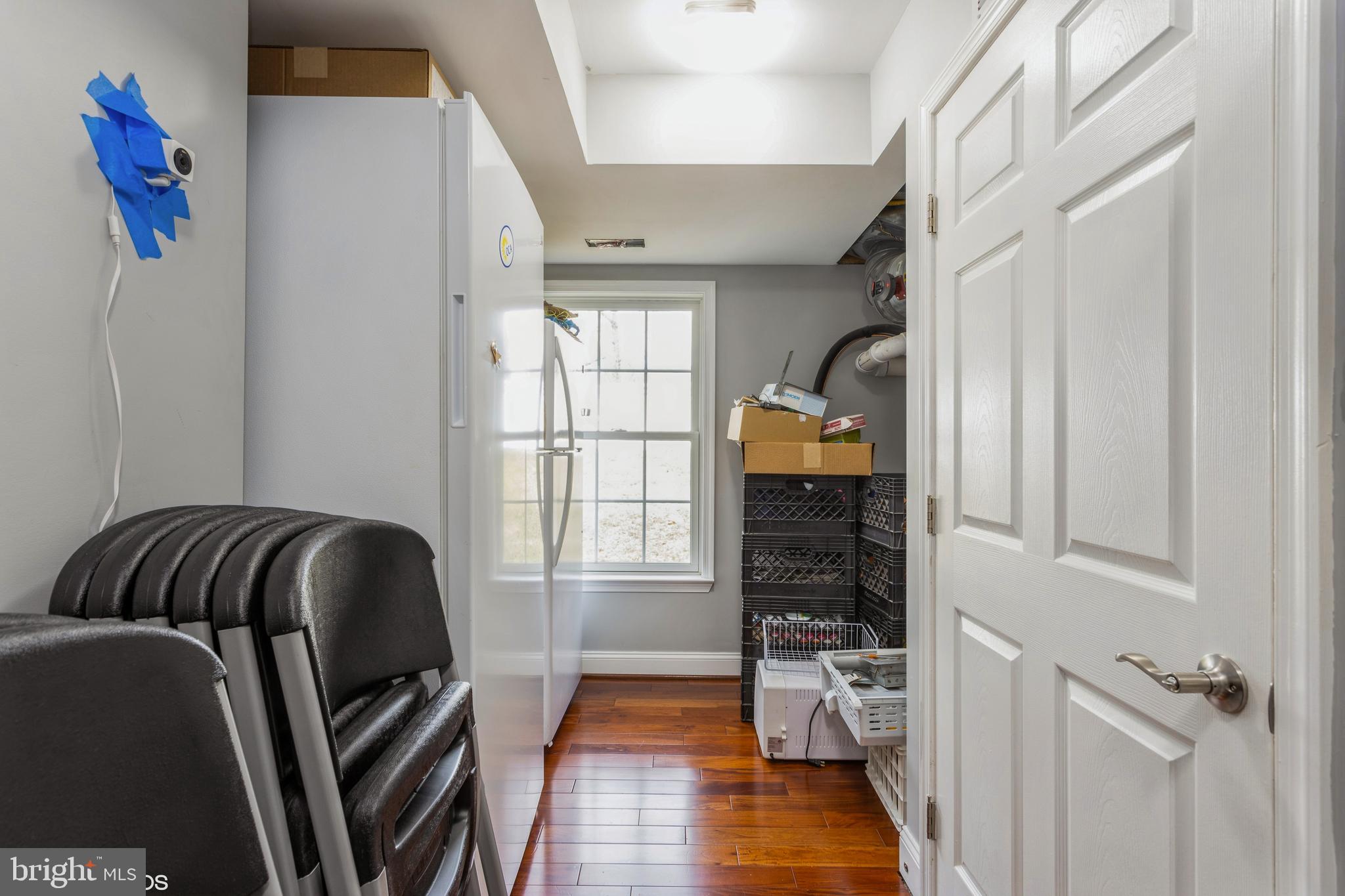 LONG MEADOW ESTATES - Residential
