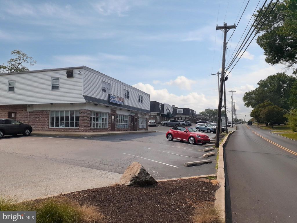 Photo of 7 N Five Points Road, WEST CHESTER, PA 19380 (MLS # PACT2037368)