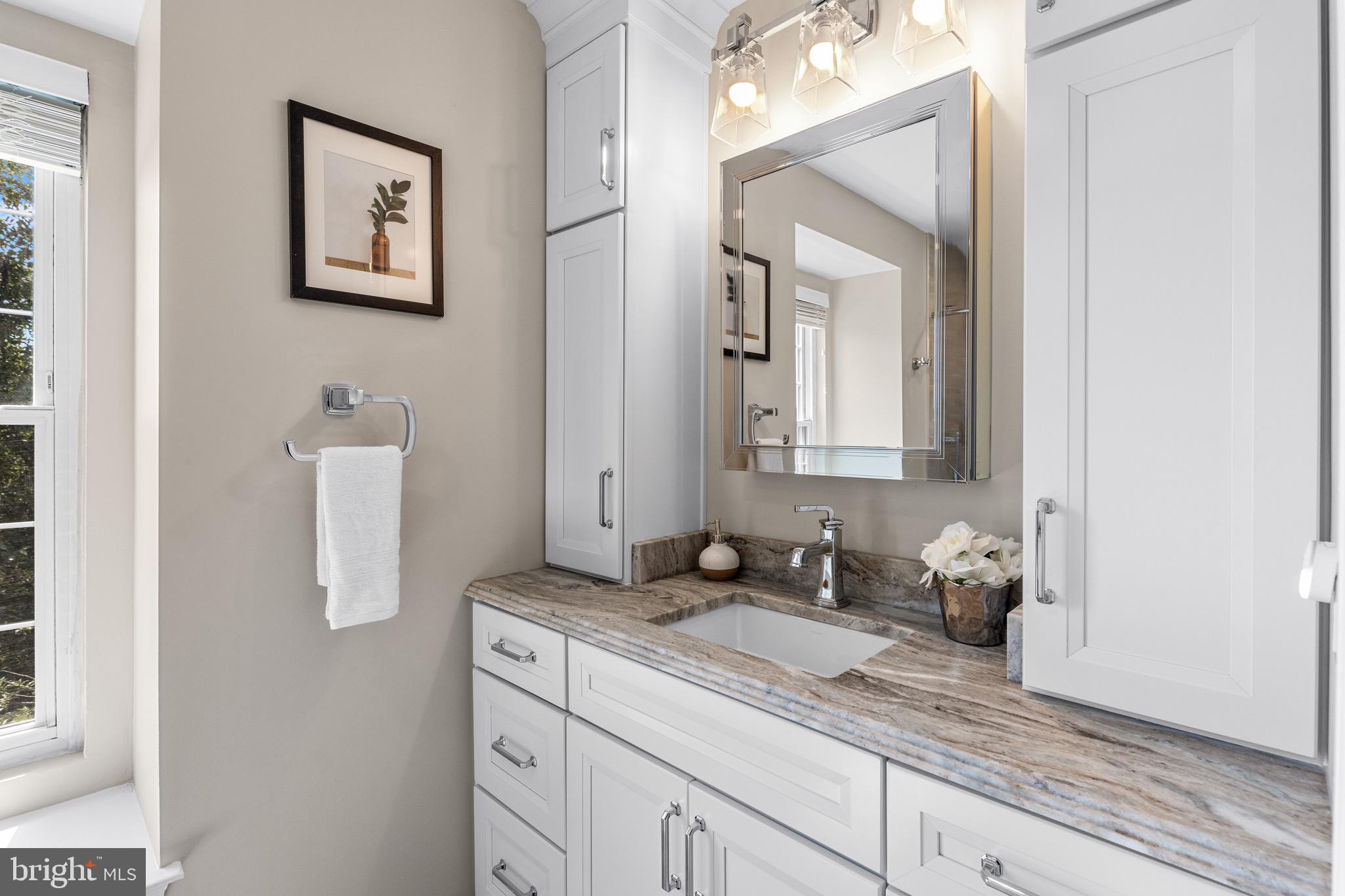 DULANEY GATE - Residential