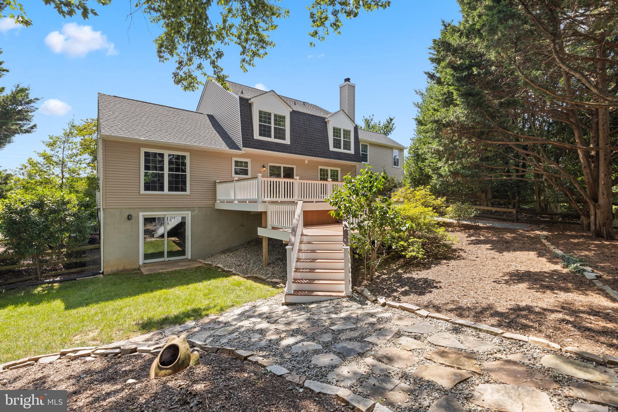 DULANEY GATE - Residential