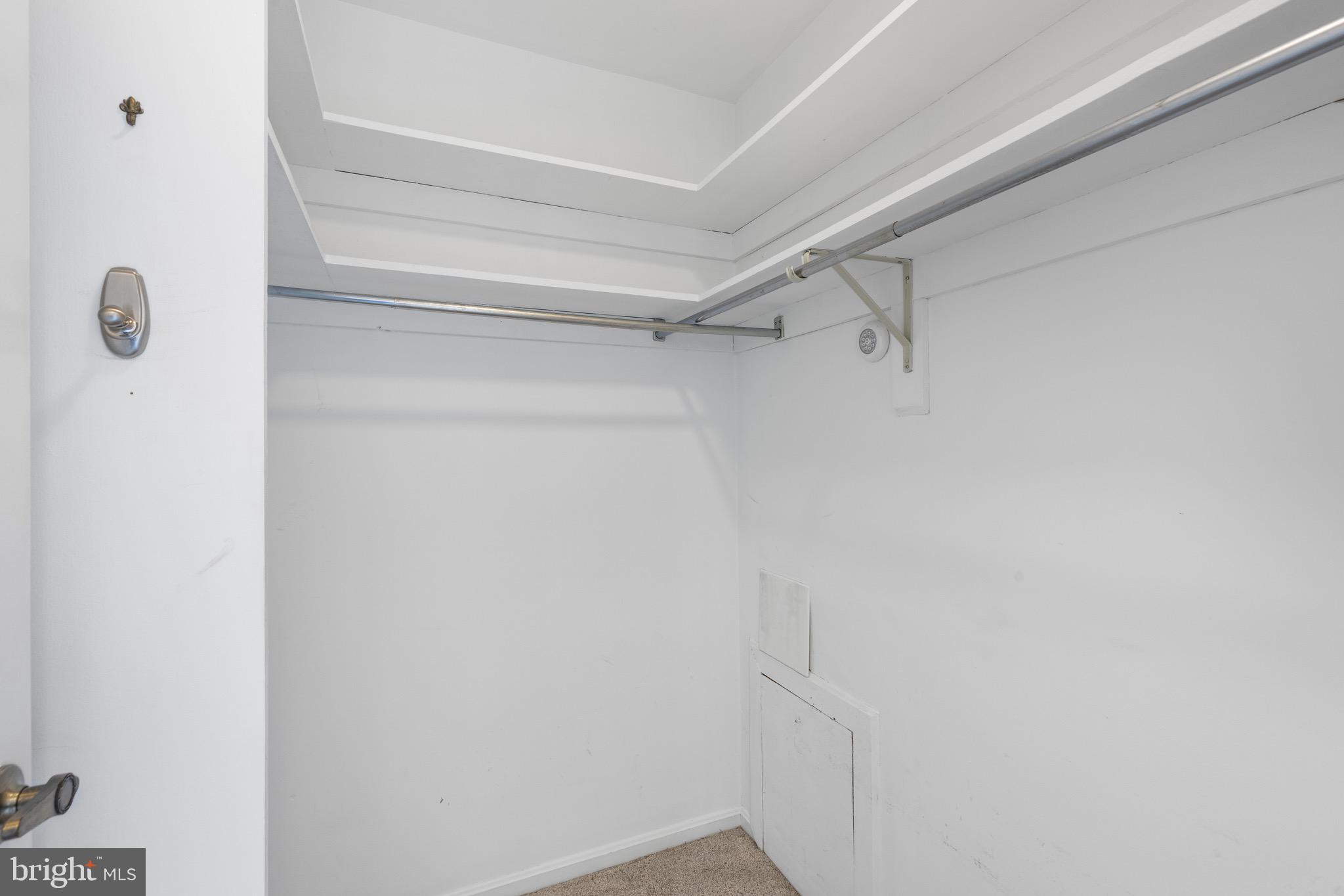 DULANEY GATE - Residential