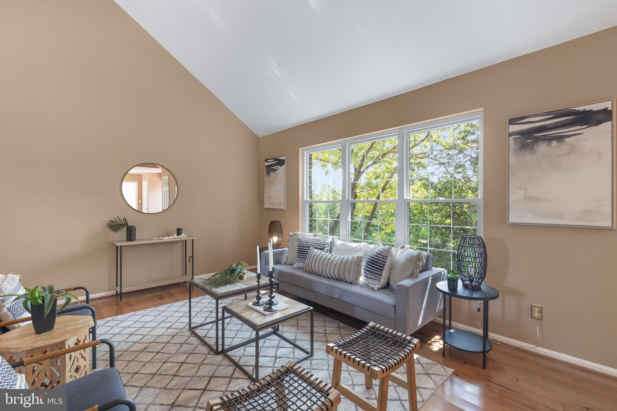 DULANEY GATE - Residential