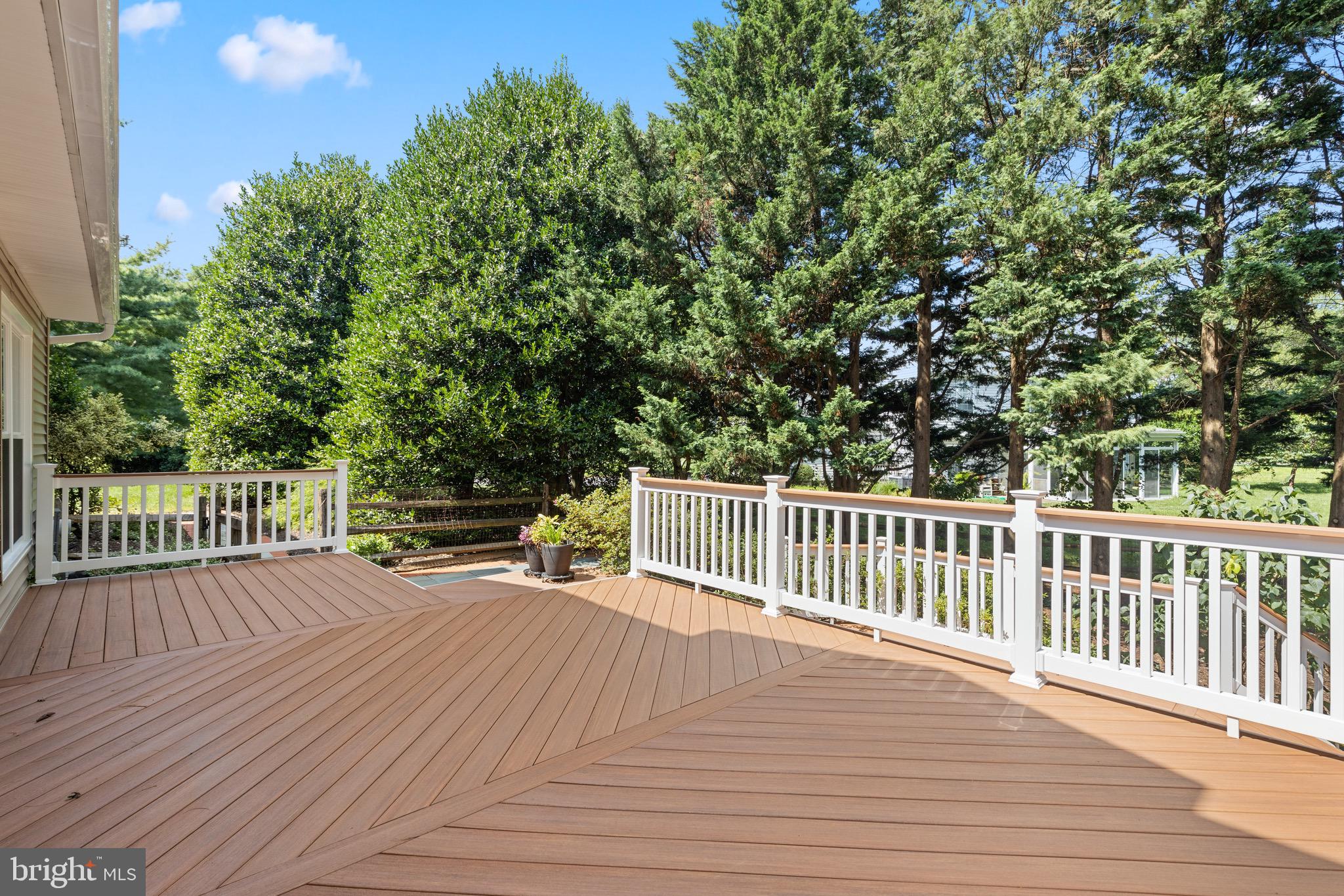 DULANEY GATE - Residential