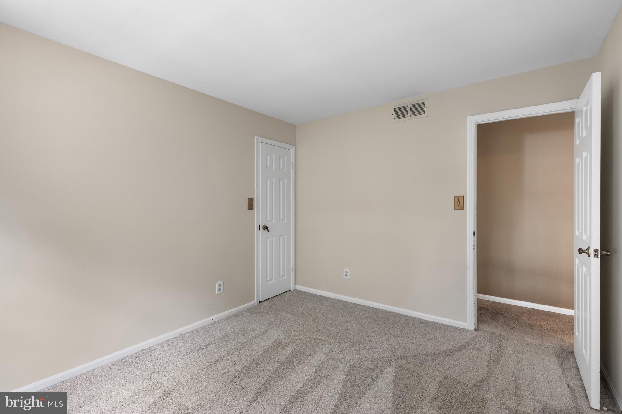 DULANEY GATE - Residential