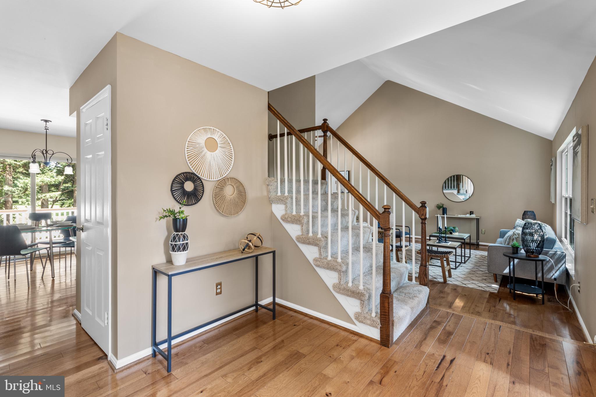 DULANEY GATE - Residential