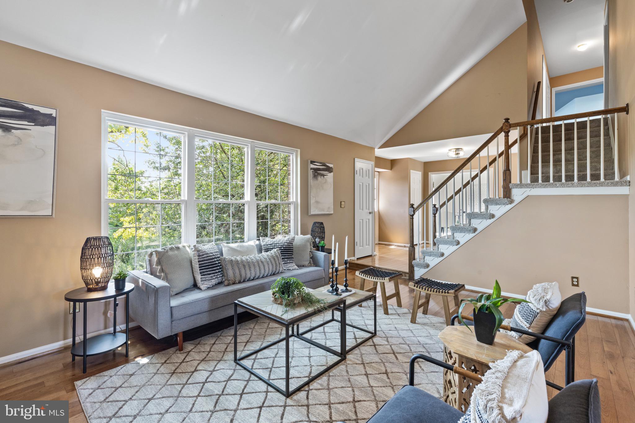 DULANEY GATE - Residential