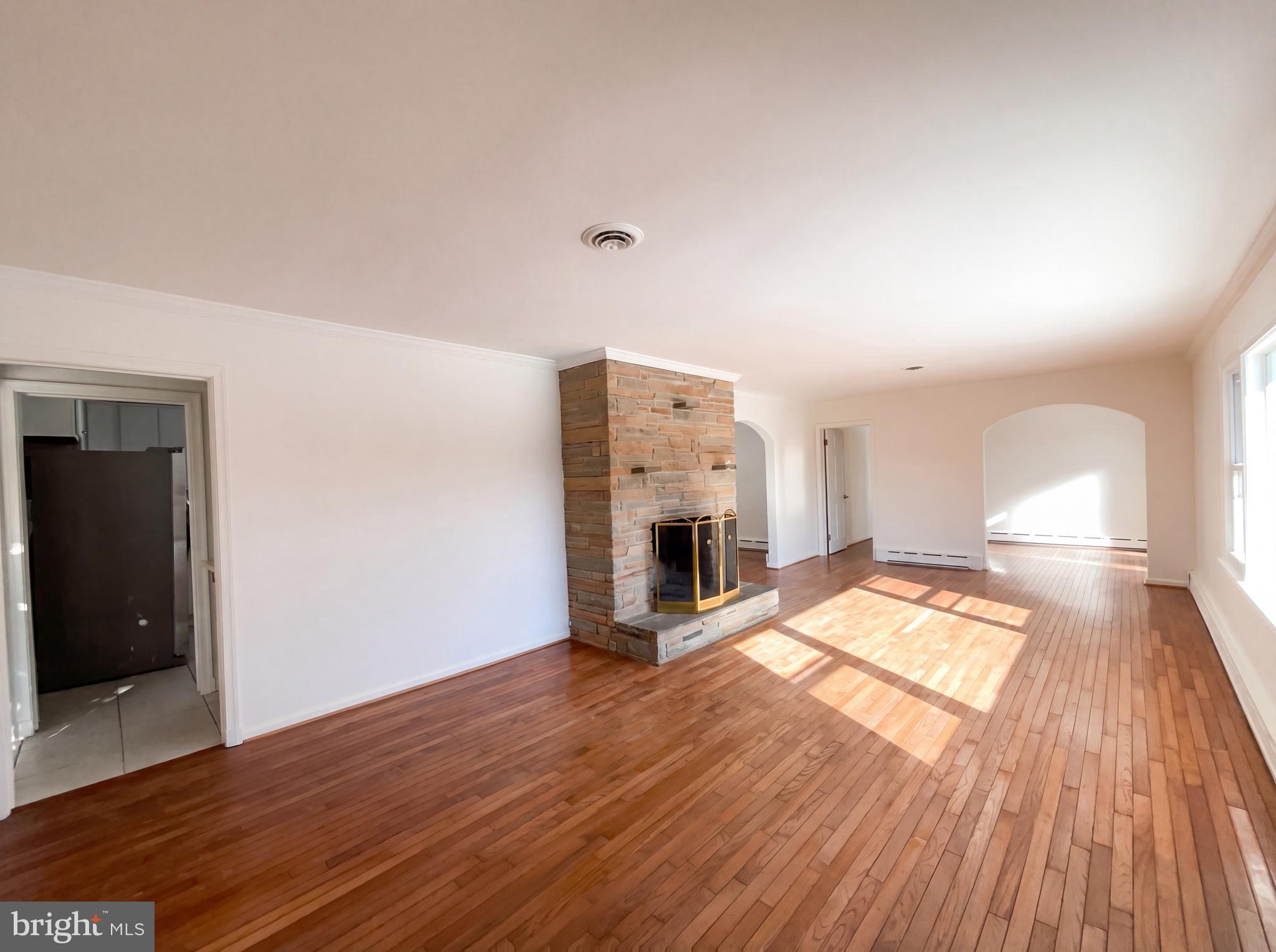 WILTON WOODS - Residential