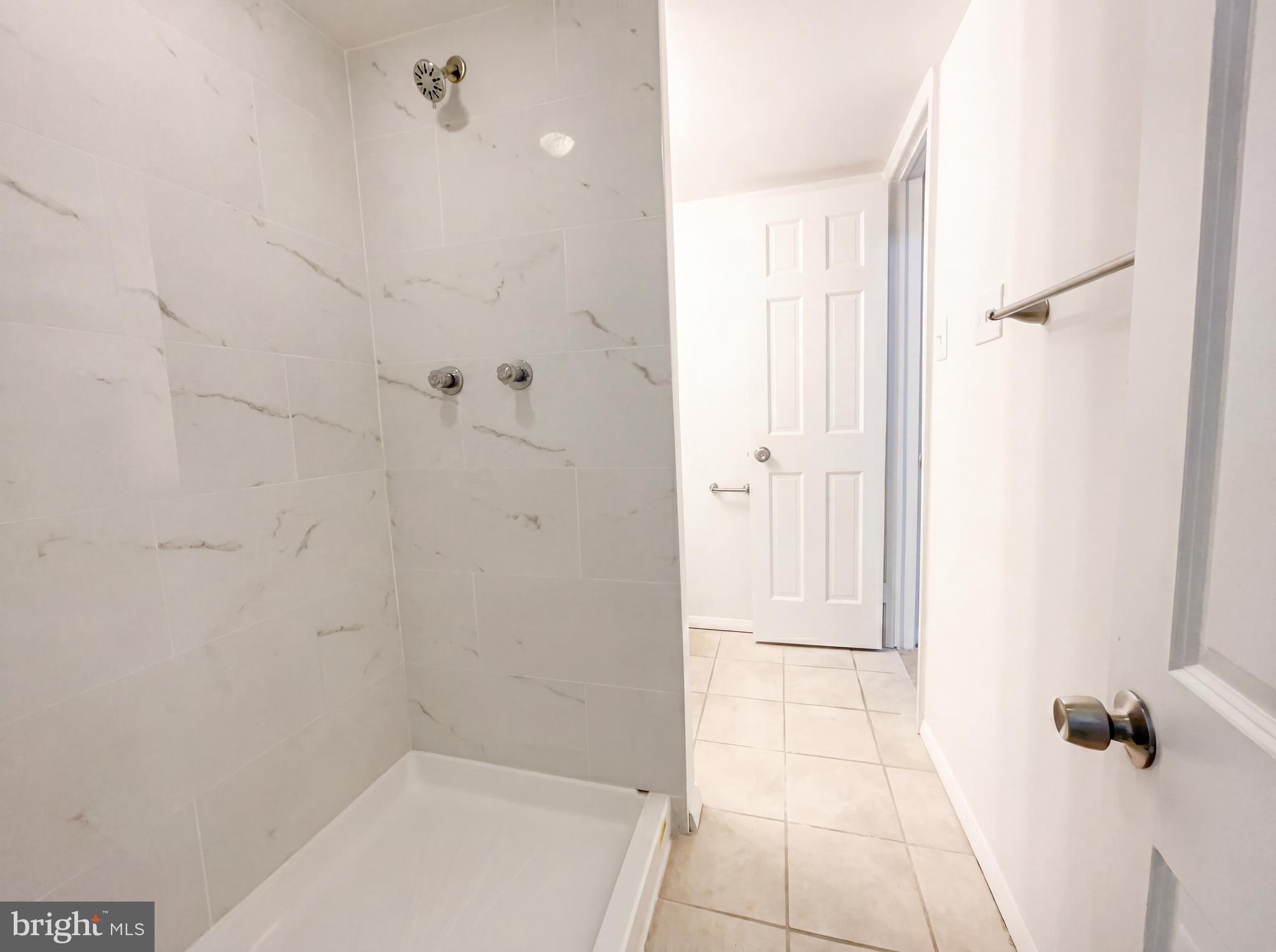 WILTON WOODS - Residential