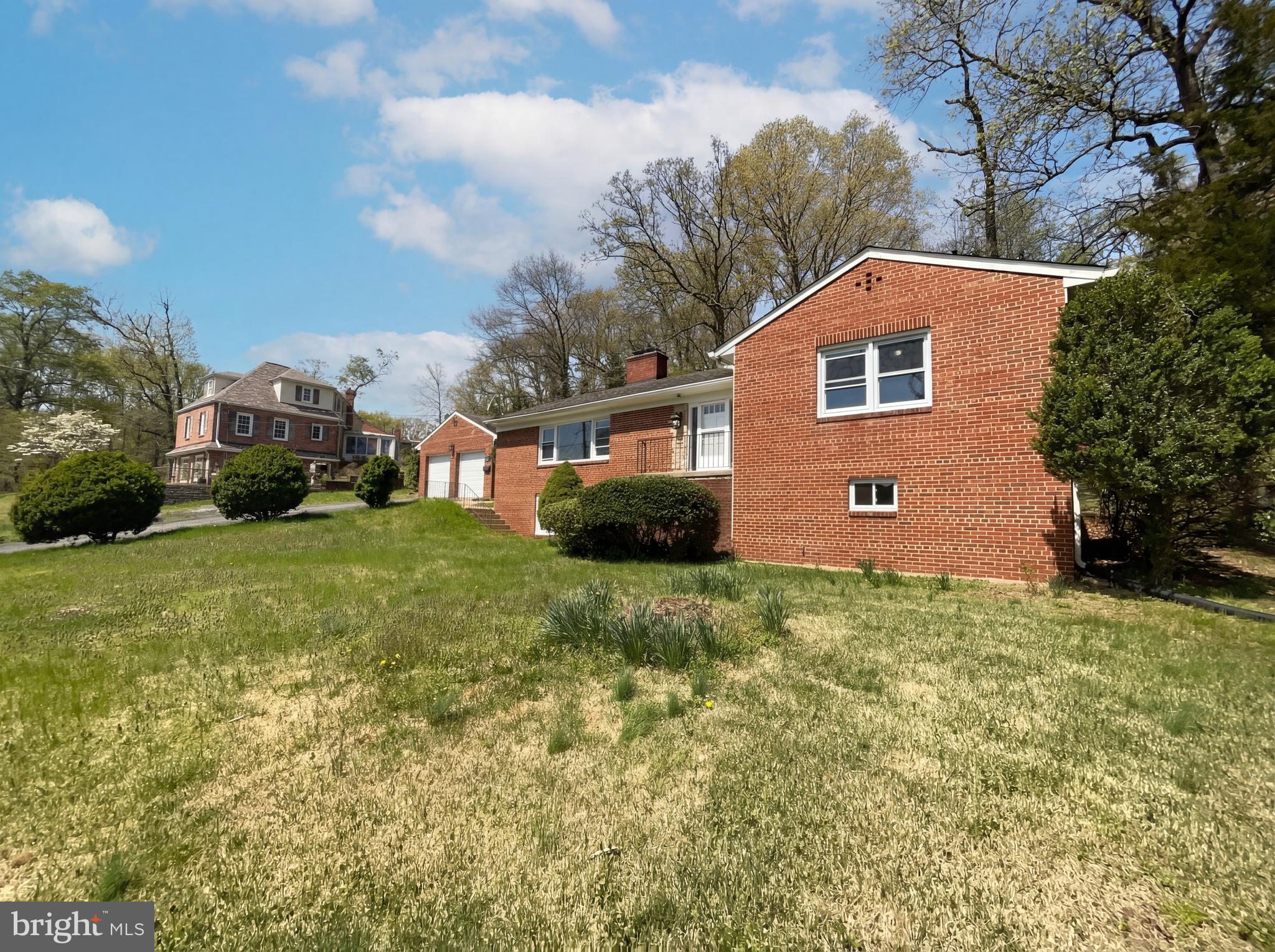 WILTON WOODS - Residential