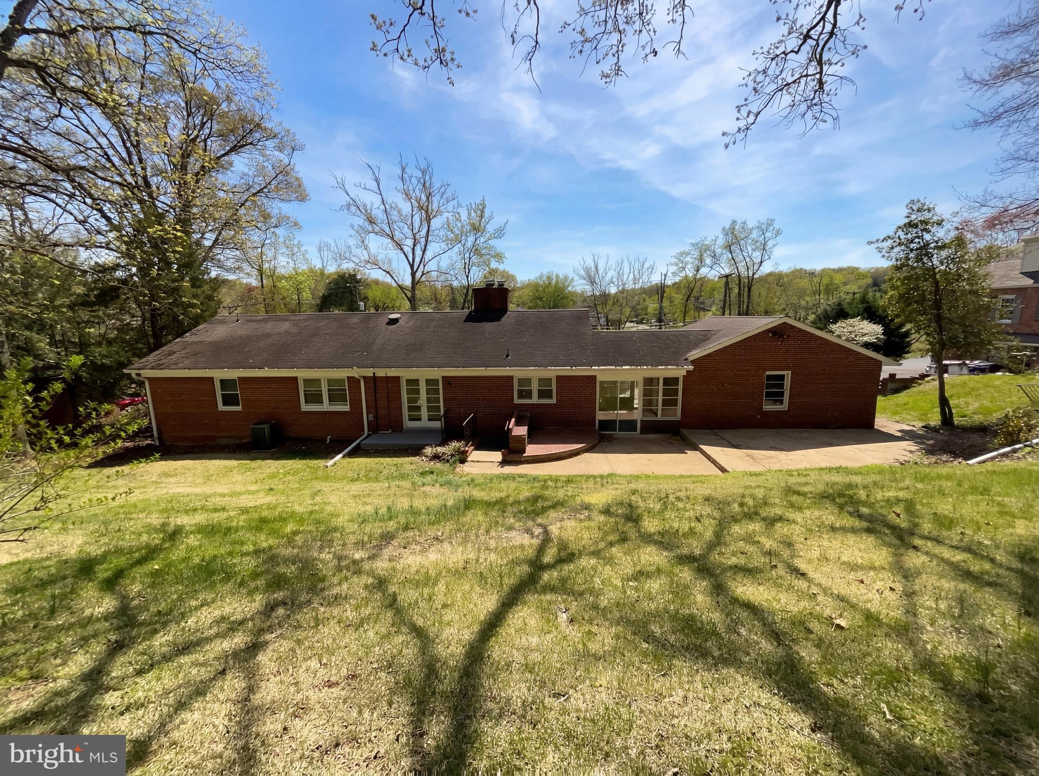 WILTON WOODS - Residential