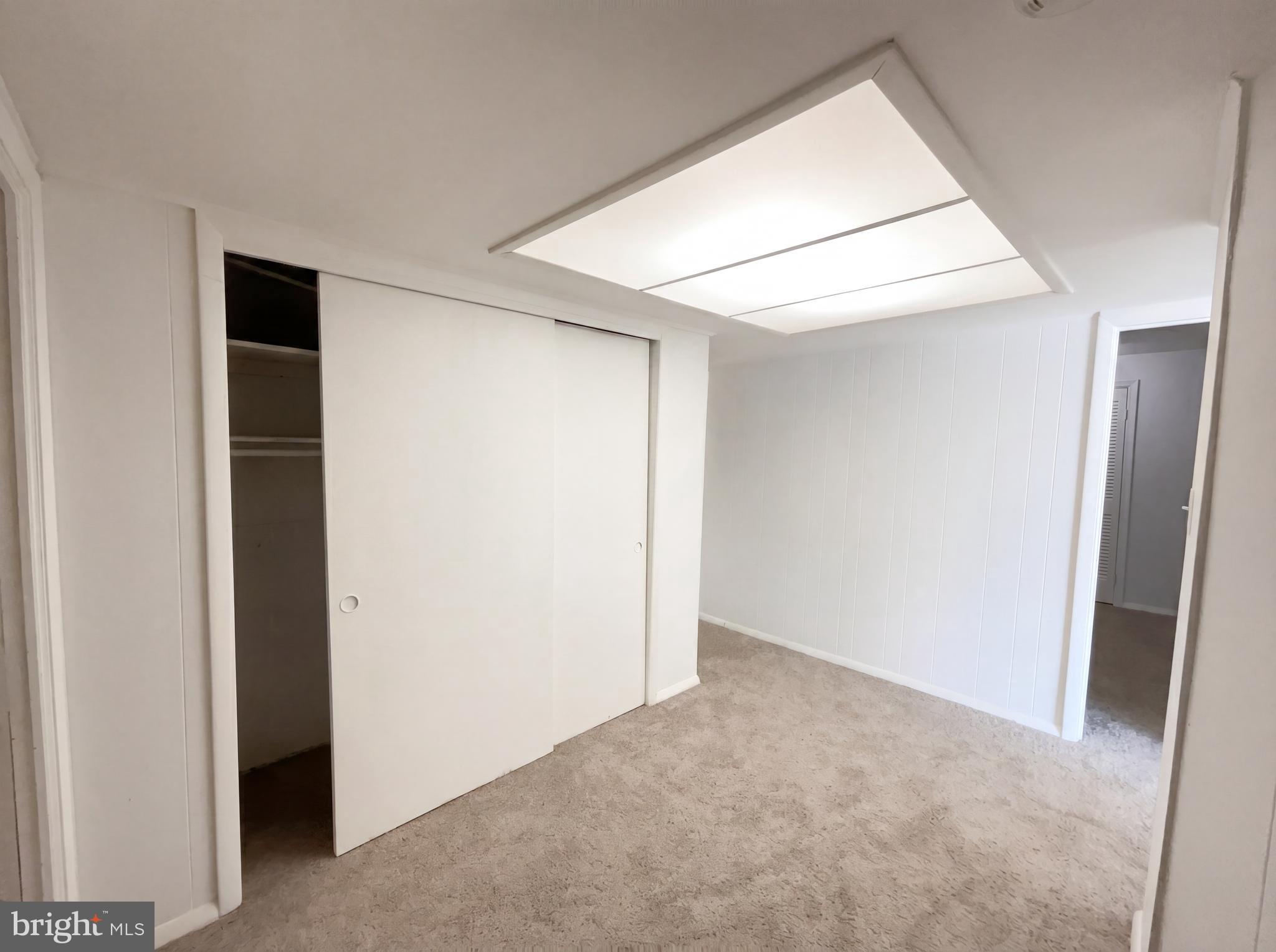 WILTON WOODS - Residential