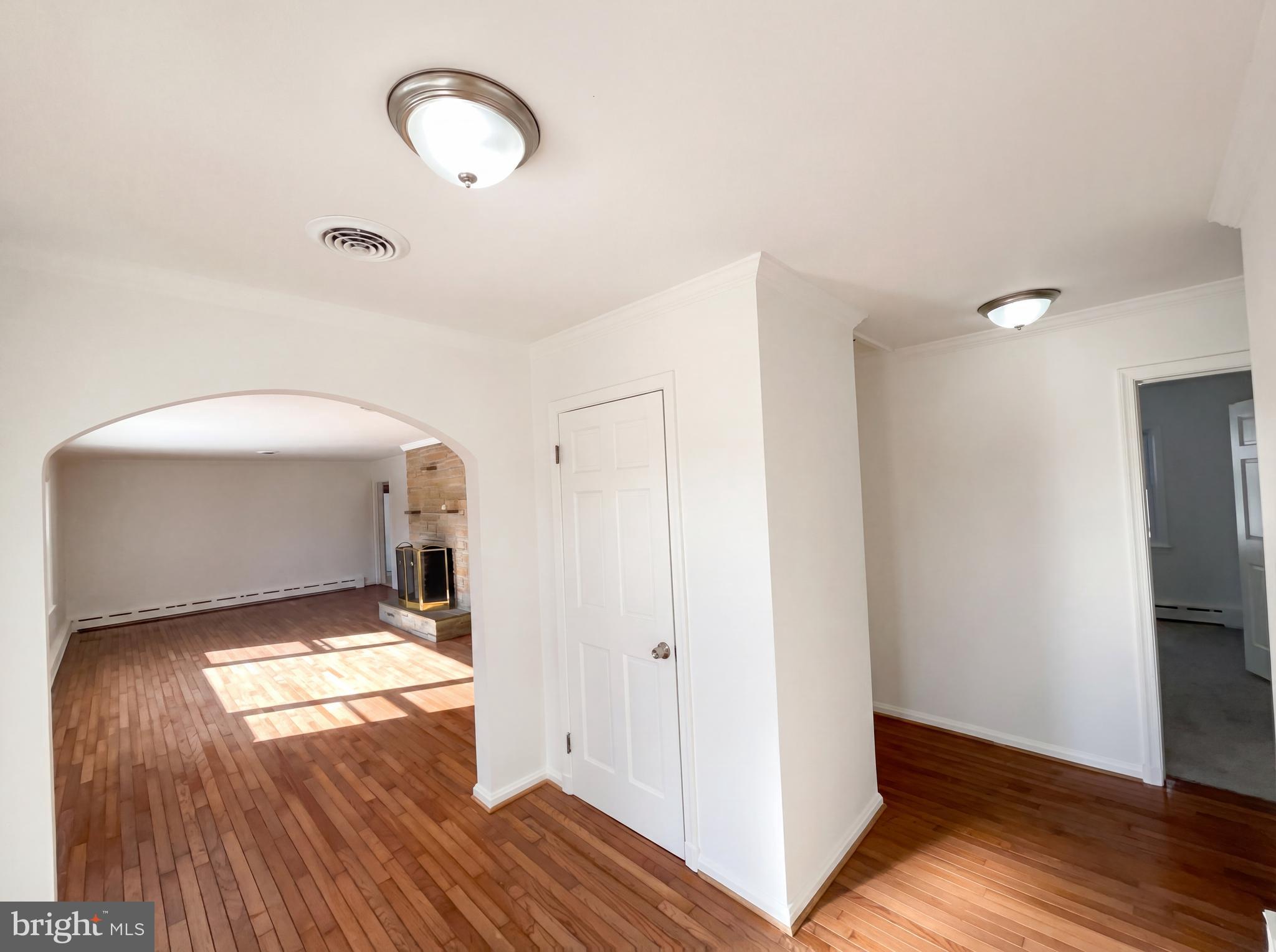 WILTON WOODS - Residential