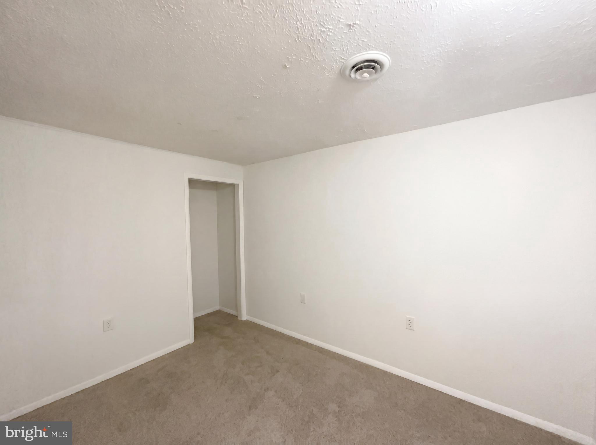 WILTON WOODS - Residential