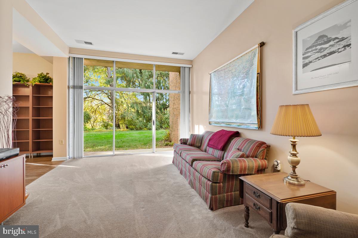 NORMANDIE ON THE LAKE II - Residential