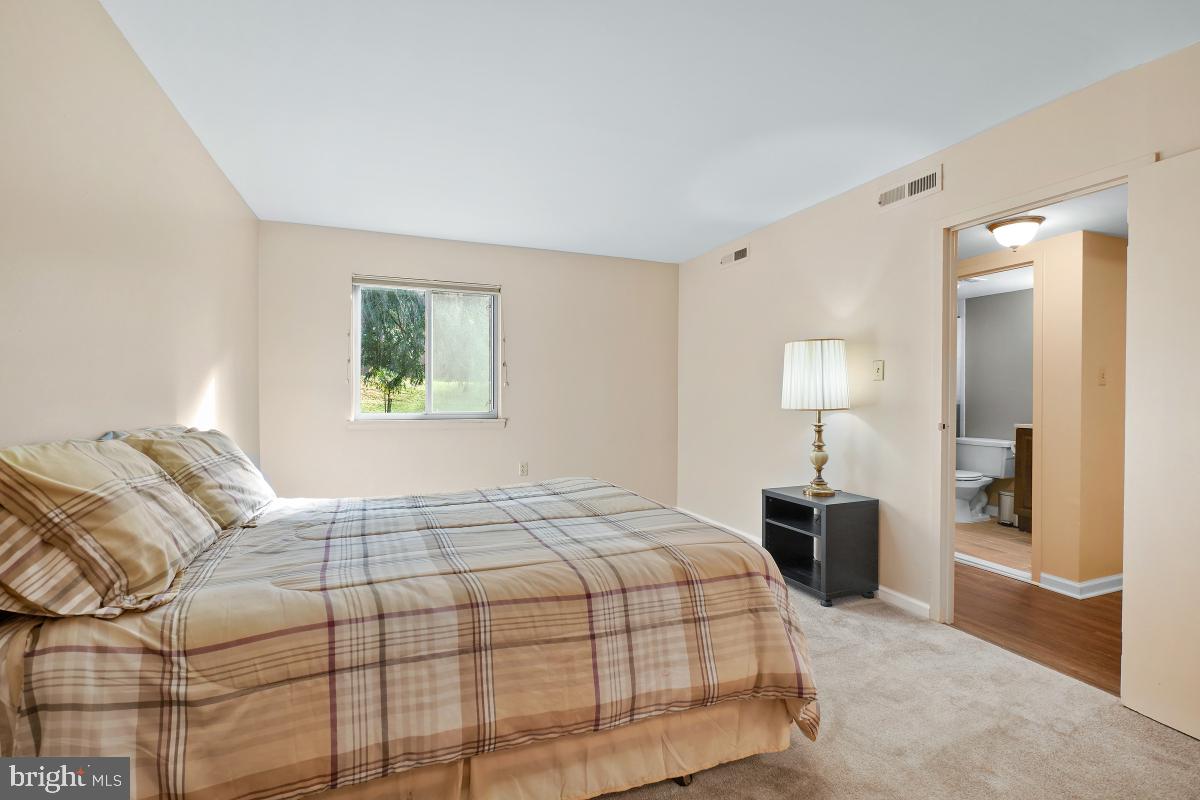 NORMANDIE ON THE LAKE II - Residential