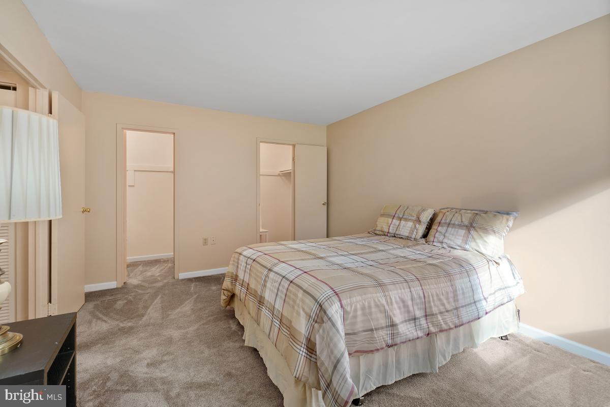 NORMANDIE ON THE LAKE II - Residential