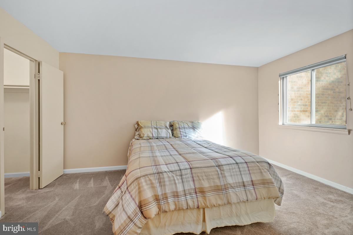 NORMANDIE ON THE LAKE II - Residential