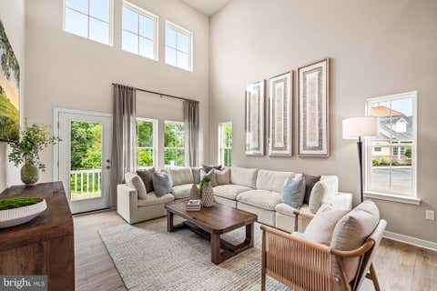Townhouse For Sale - 571 Arrowgrass Lane<br/> New Castle County, NEW CASTLE, DE 19720