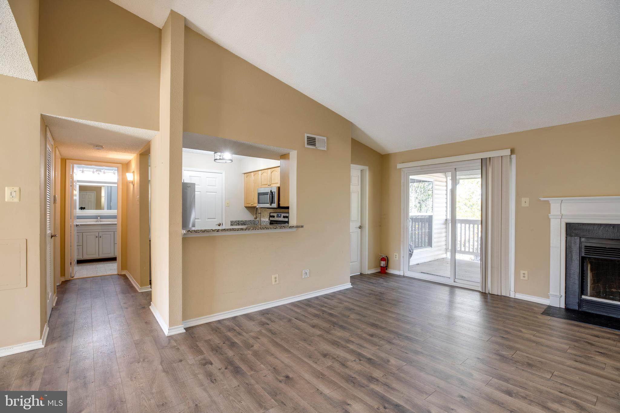 FOUNTAINS AT MCLEAN - Residential