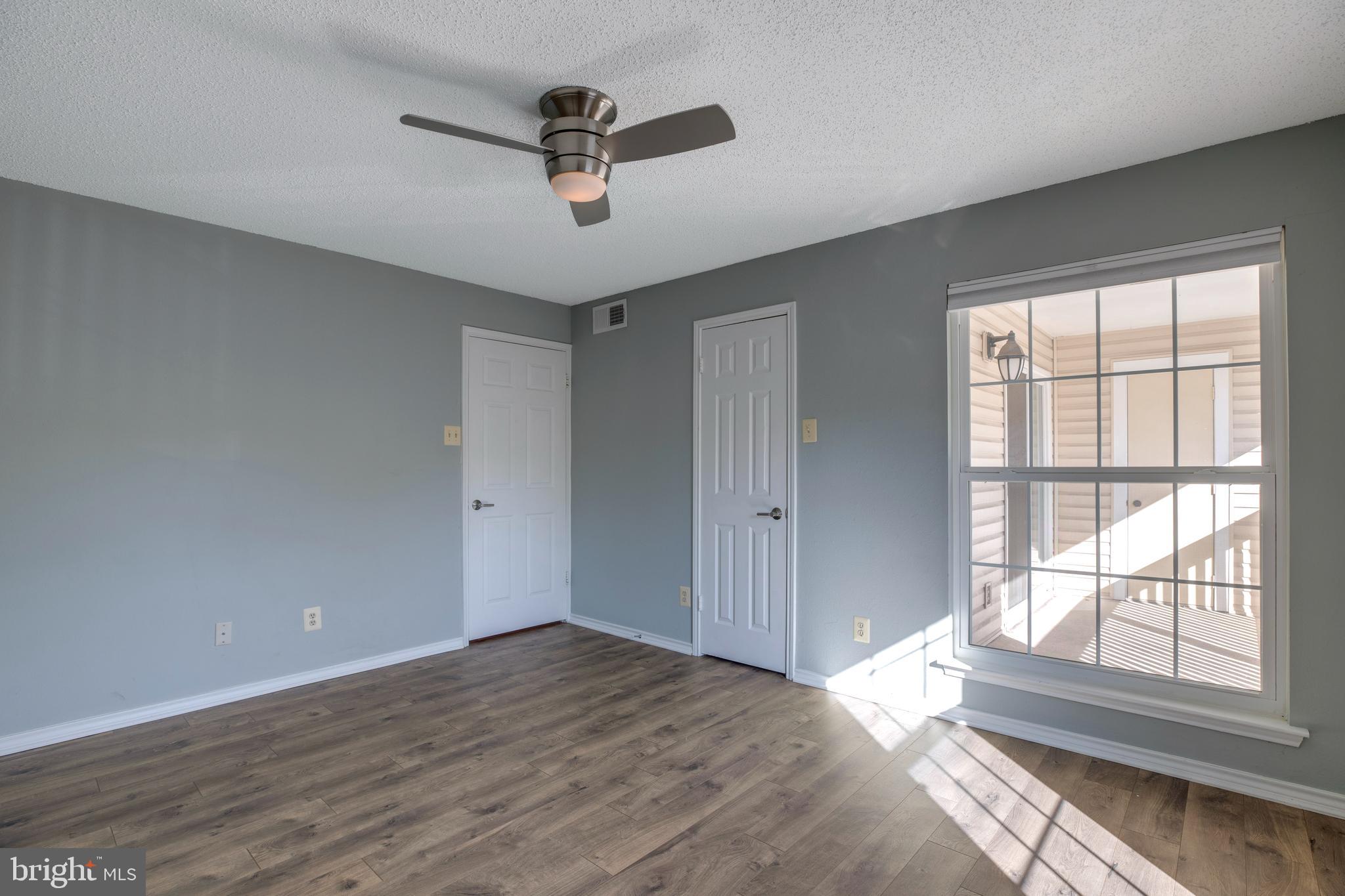 FOUNTAINS AT MCLEAN - Residential