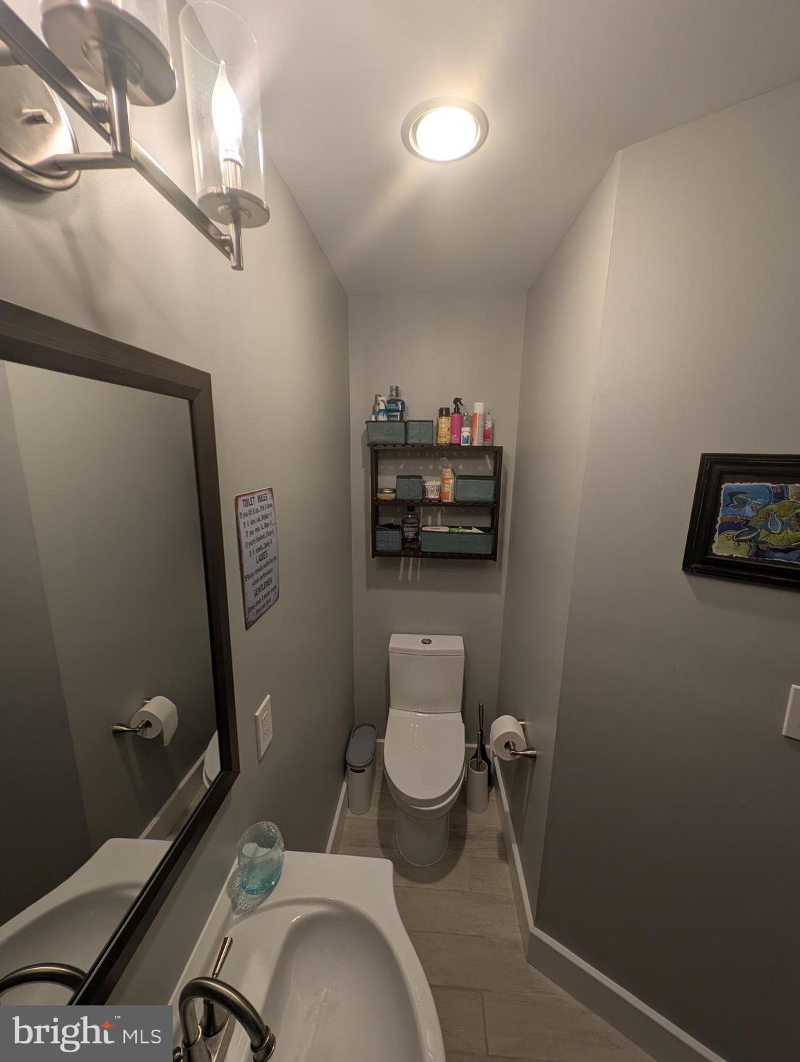 TEN HILLS - Residential