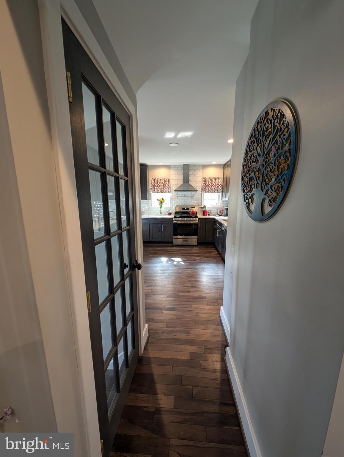 TEN HILLS - Residential