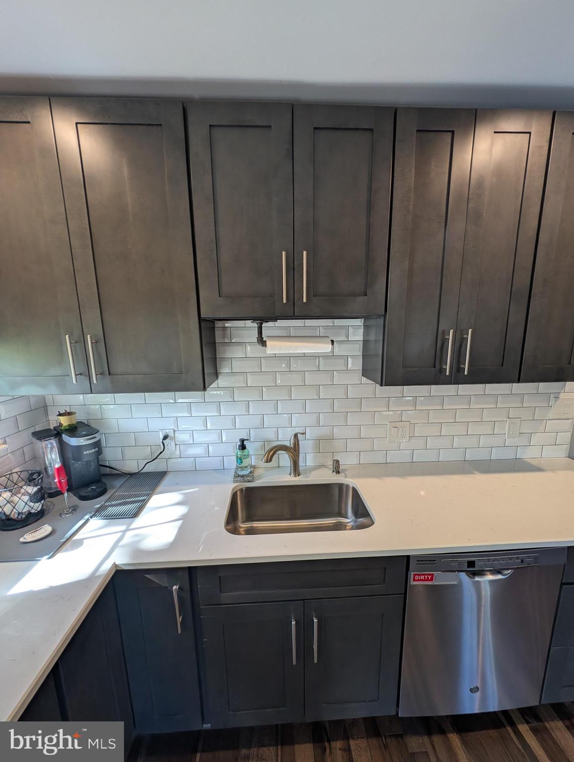 TEN HILLS - Residential