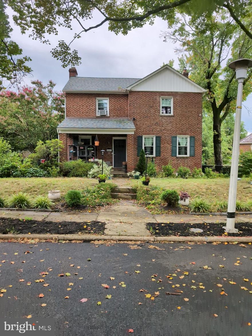 Beautifully renovated brick colonial in sought-after Westgate! This 3BR, 2.5BA home offers a perfect blend of classic charm and modern updates. Features include a custom kitchen with quartz countertops and stainless steel appliances, hardwood floors, spacious living and dining areas, and a finished basement with half bath. Upstairs you’ll find three bedrooms and two updated baths.

Enjoy a detached garage, private driveway, and a nicely sized yard ideal for entertaining. Conveniently located near parks, shops, commuter routes, and city amenities while maintaining a quiet neighborhood feel. Move-in ready!

Why You’ll Love It
This home is a rare find: updated for today’s lifestyle while preserving warm, vintage character. Whether you’re enjoying cozy evenings by the fireplace, cooking in the modern kitchen, or relaxing in the yard, this house offers a welcoming backdrop. Move in and enjoy perfection between classic styling and convenient updates.