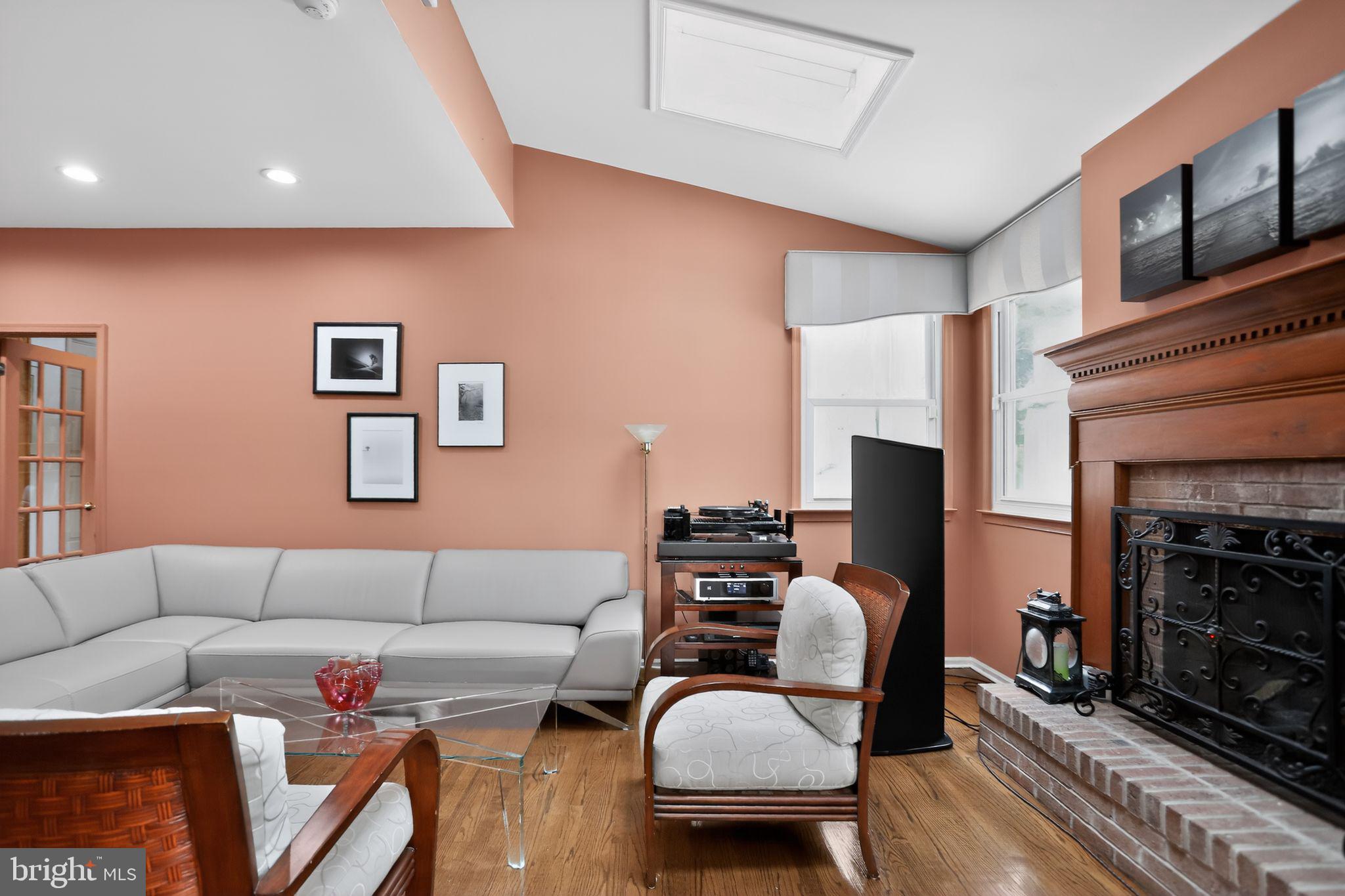 YARDLEY ESTS - Residential