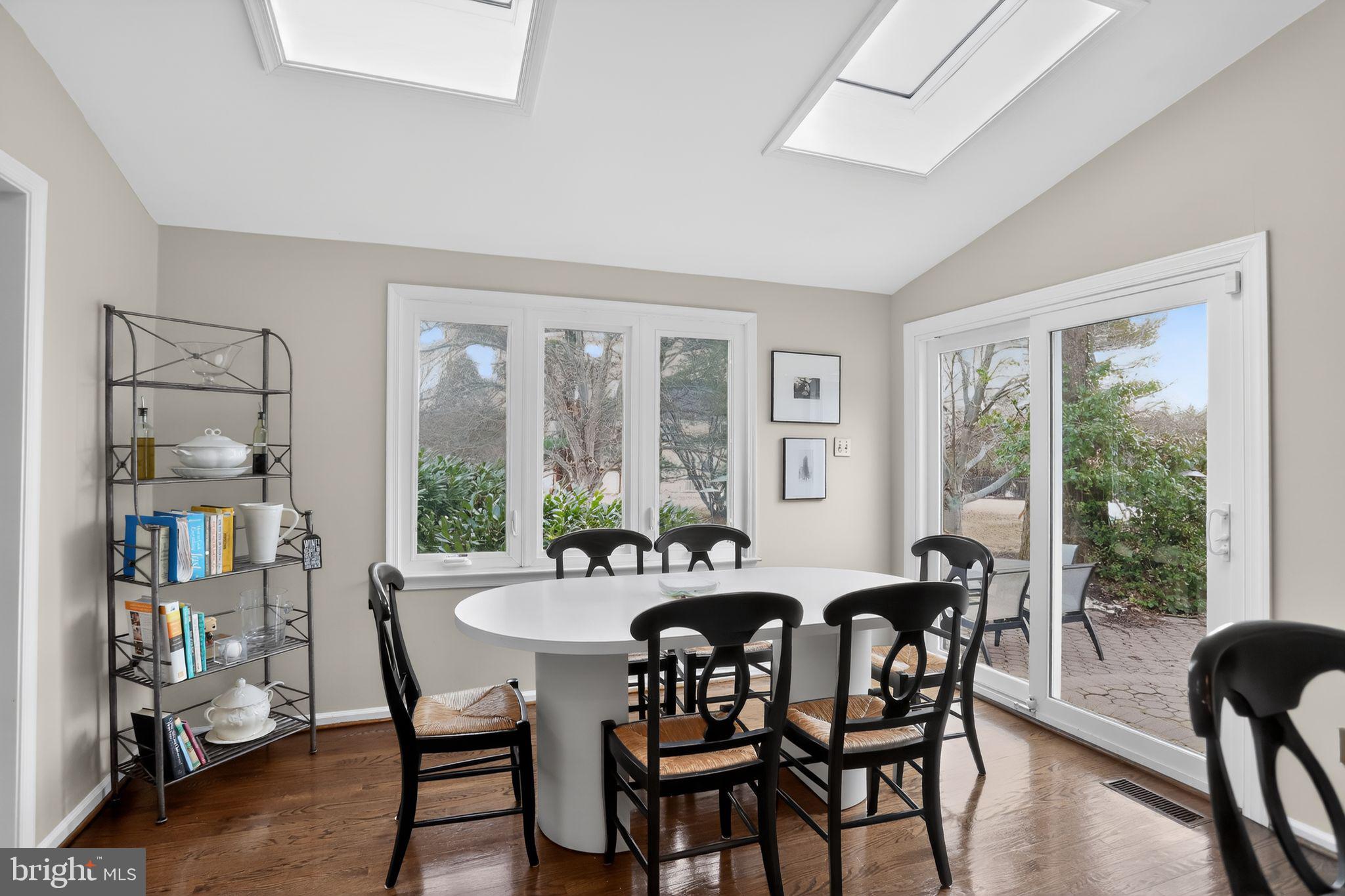 YARDLEY ESTS - Residential