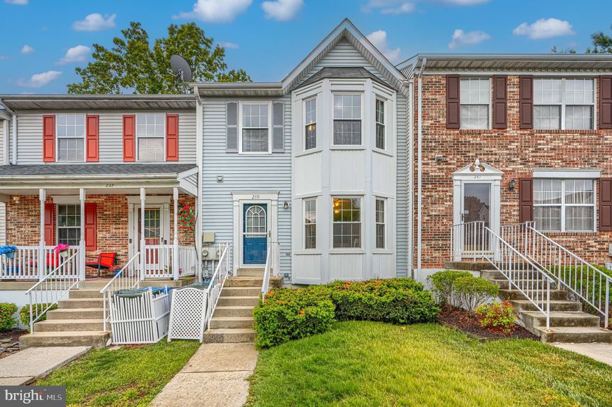 Welcome to 239 Charleston Ct! A freshly updated two-bedroom townhome with three full baths, a half bath, and a finished walk-out lower level. The main floor features a galley kitchen with granite counters, white cabinetry, and all-new stainless appliances (2023), plus a sunny dining area with a bay window. The adjoining living room opens through sliding doors to a small back balcony overlooking the fully fenced yard. Upstairs, brand-new LVP flooring (2026) runs through both bedrooms, including a spacious primary suite with amazing natural light. The fully renovated primary bath (2024) and half bath (2024) bring clean, modern finishes throughout. The finished lower level offers flexible space for a family room, office, or workout area, plus a third full bath, dedicated laundry (washer/dryer 2023), and walk-out access to the patio. Additional upgrades include all-new front windows (2024), fresh interior paint, new carpet (2026), and a freshly re-stained deck (2026). Move-in ready and easy to enjoy.