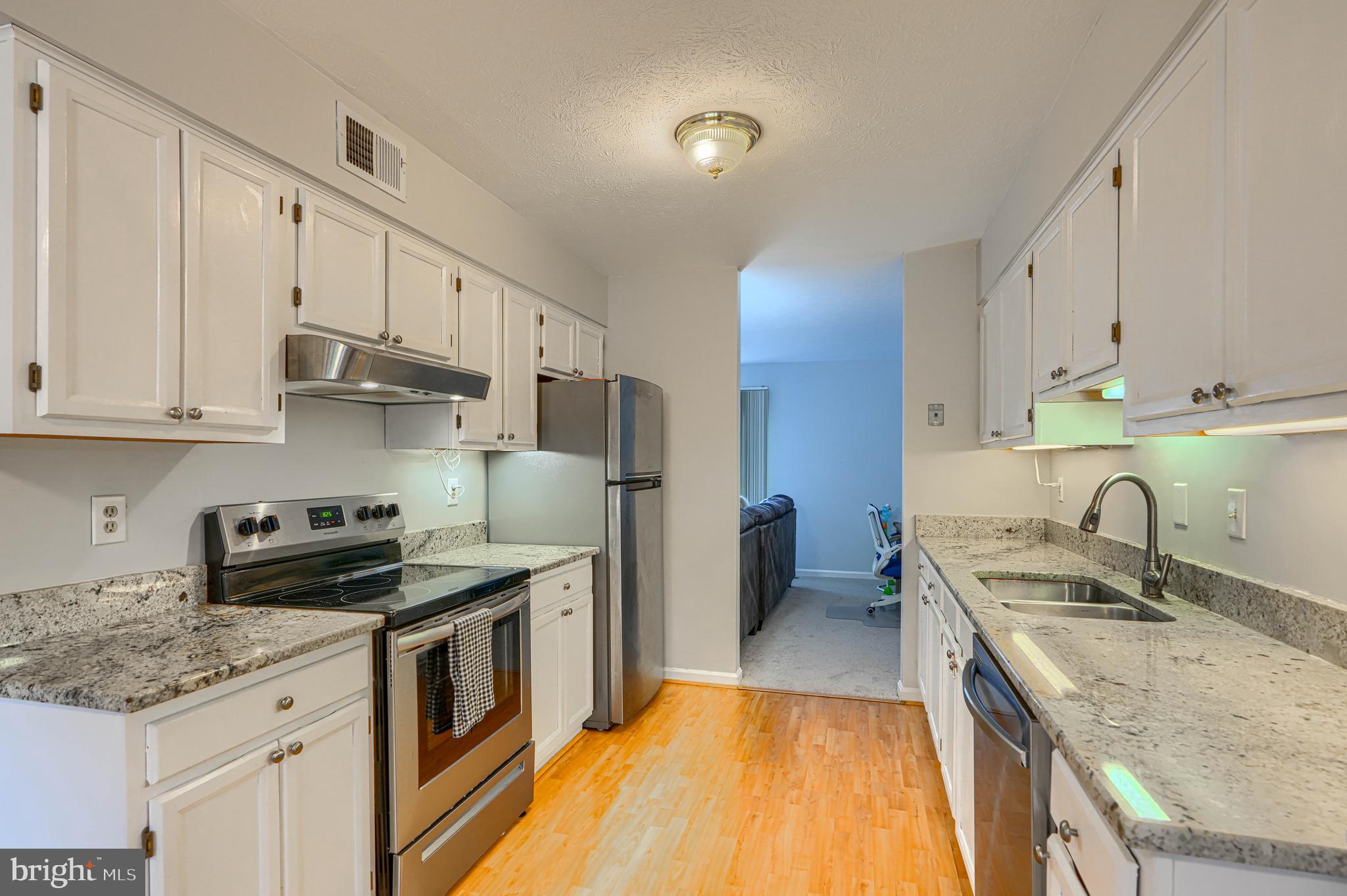 CHARLESTON TERRACE - Residential