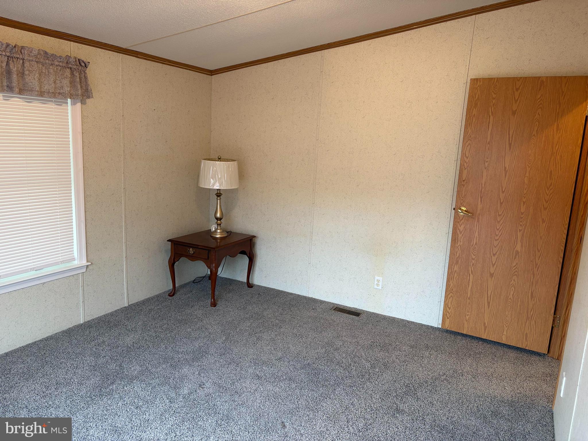 VILLAGE GREEN - Residential