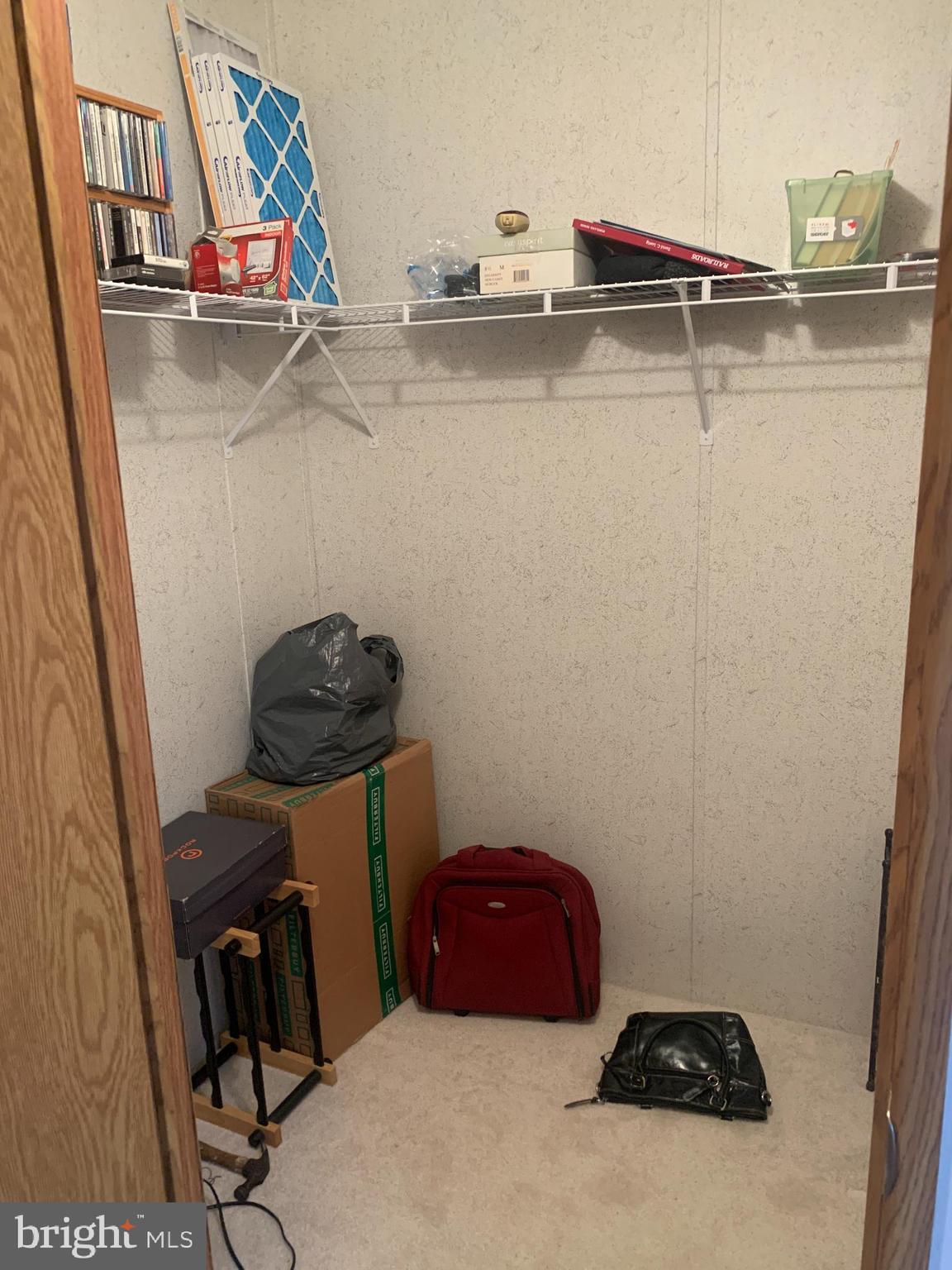 VILLAGE GREEN - Residential