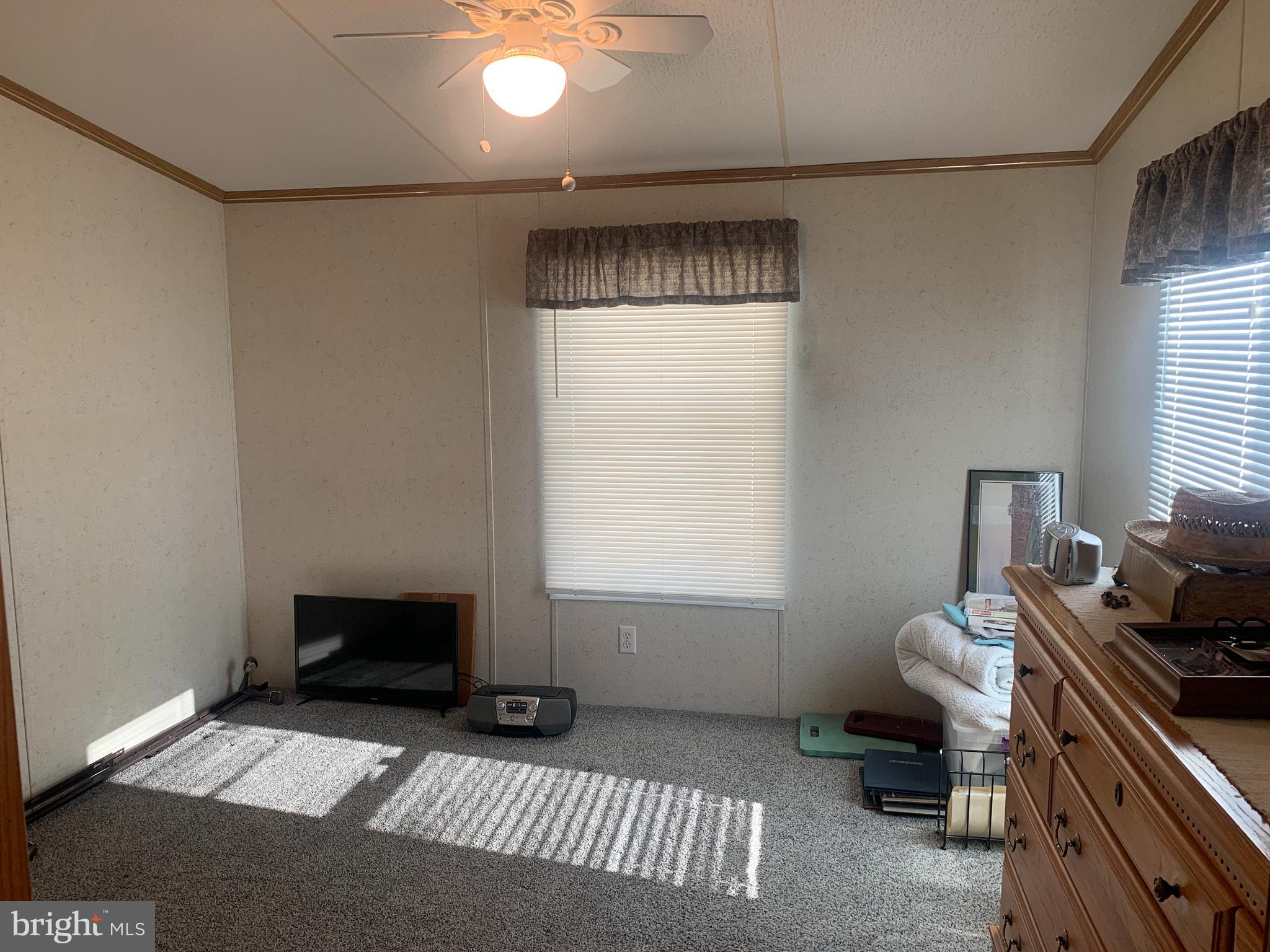 VILLAGE GREEN - Residential