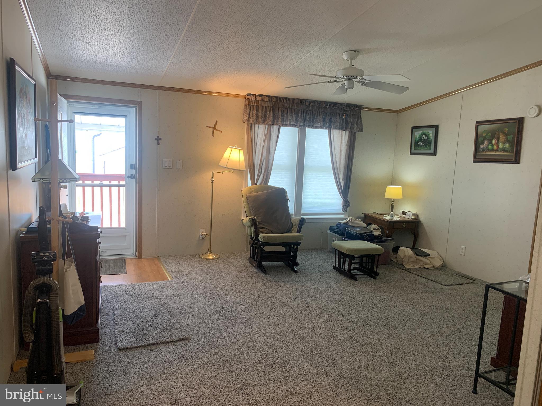 VILLAGE GREEN - Residential