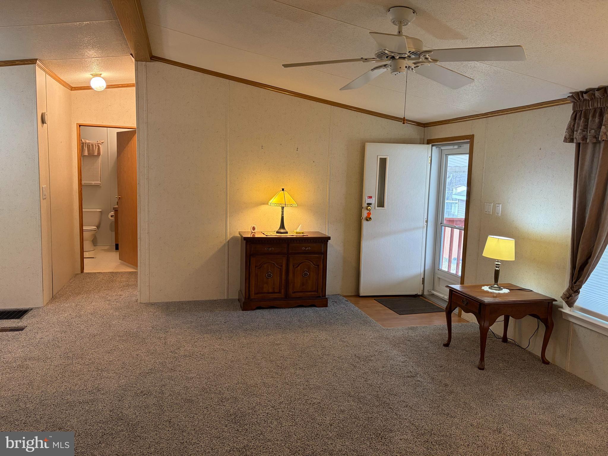 VILLAGE GREEN - Residential