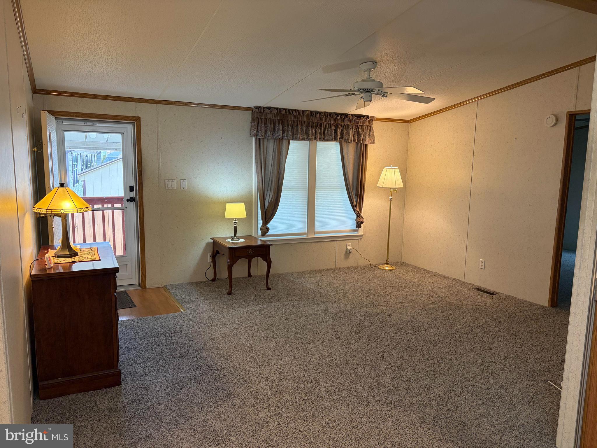 VILLAGE GREEN - Residential