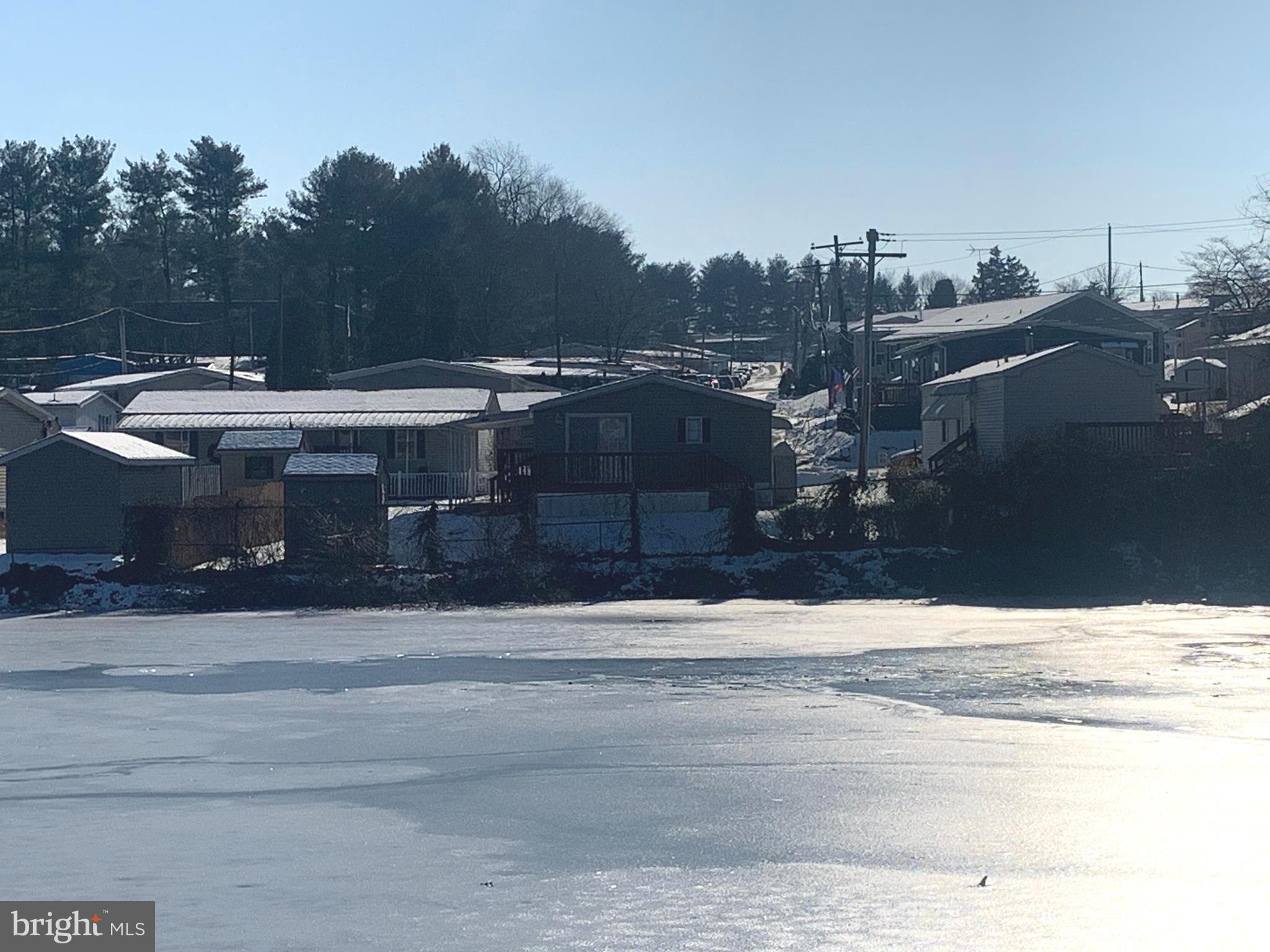 VILLAGE GREEN - Residential