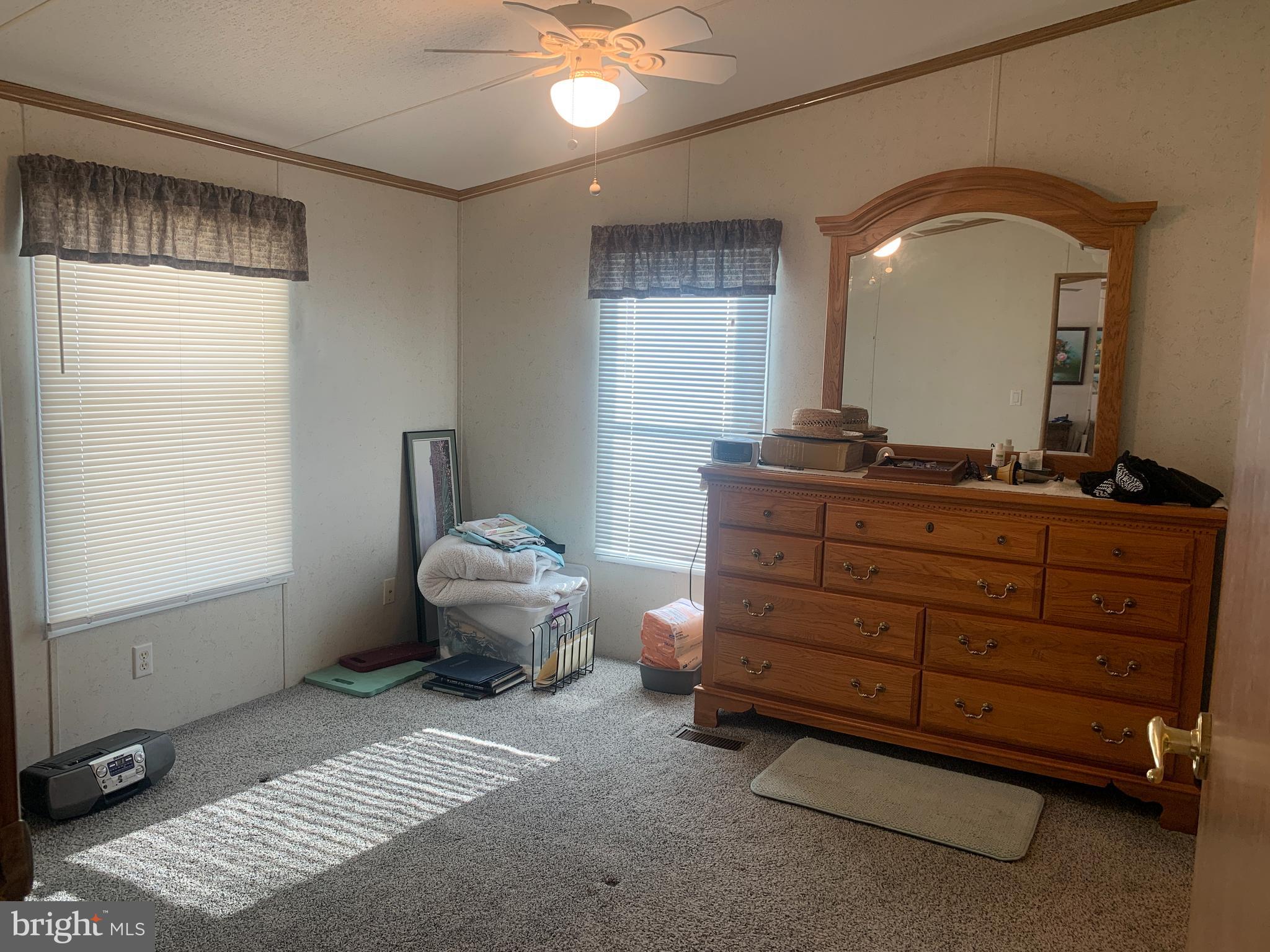 VILLAGE GREEN - Residential