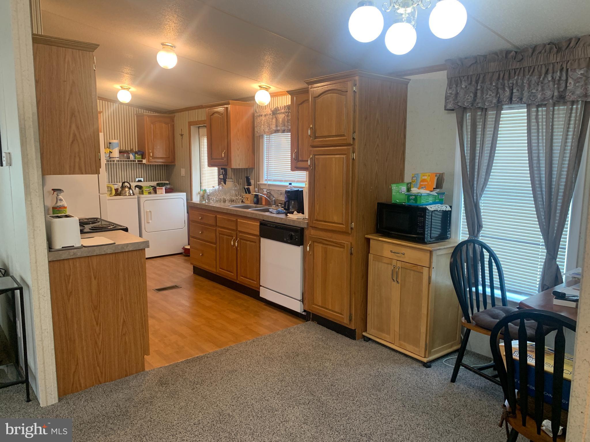 VILLAGE GREEN - Residential