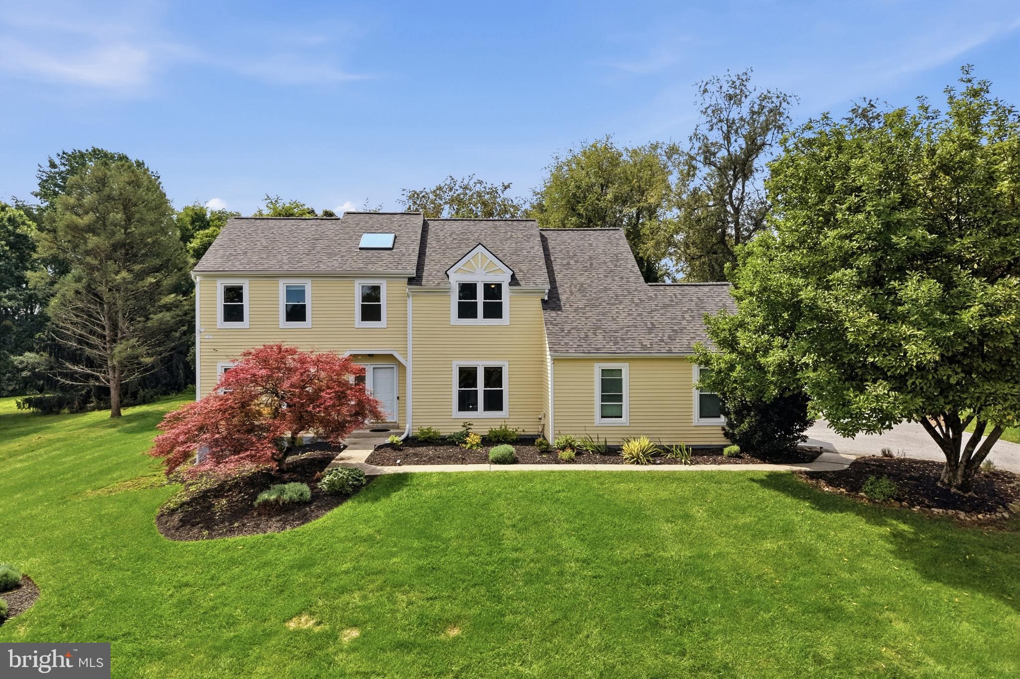 422 S SADDLEBROOK CIRCLE