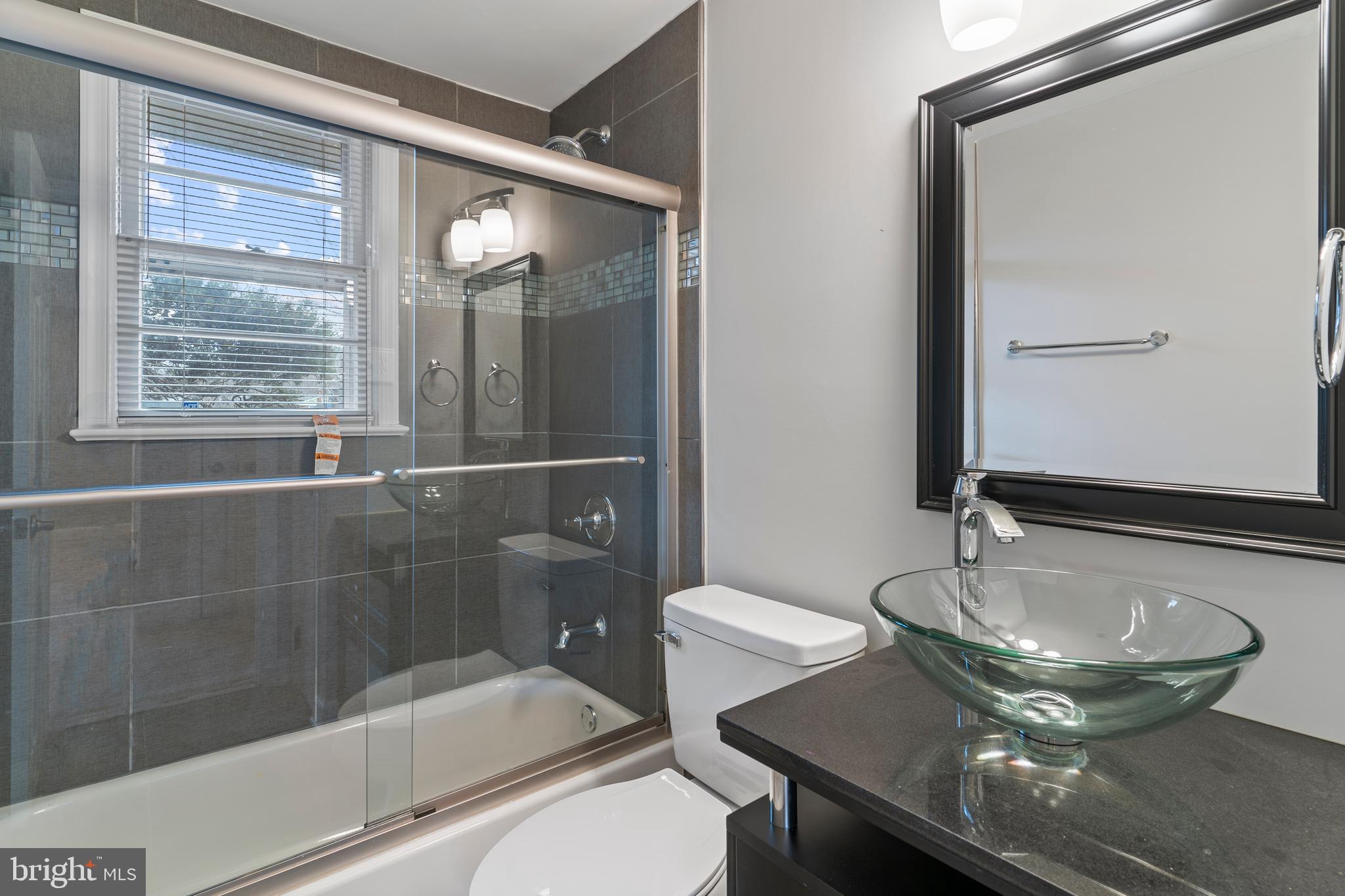 CRESTVIEW MANOR - Residential