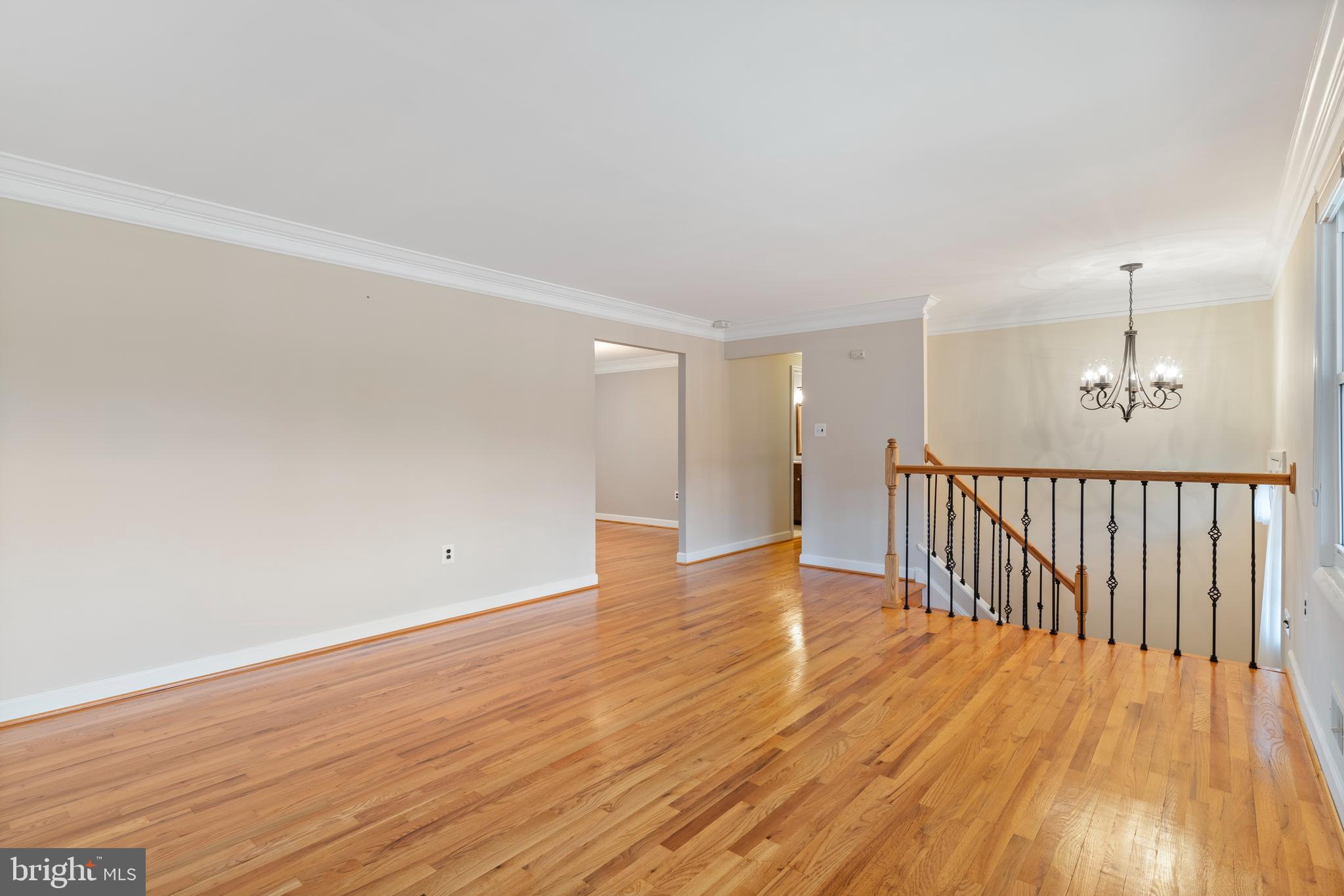 CRESTVIEW MANOR - Residential